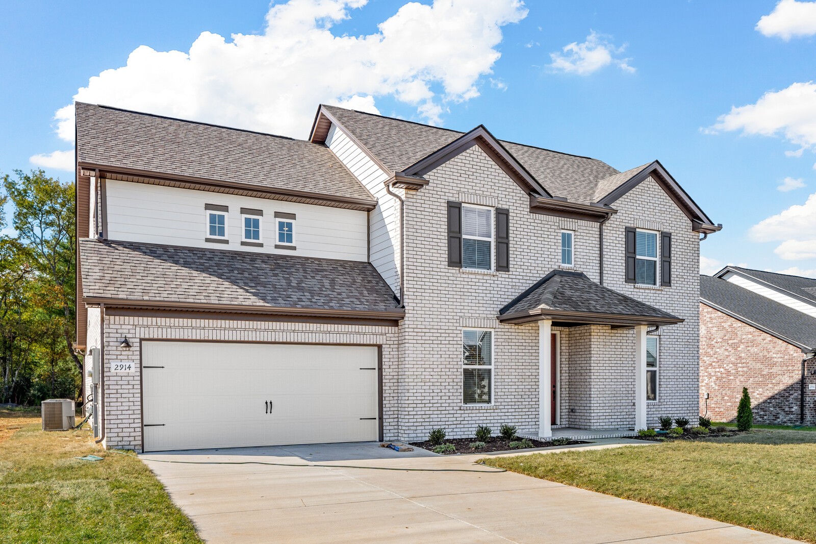 2914 Parkwood Dr