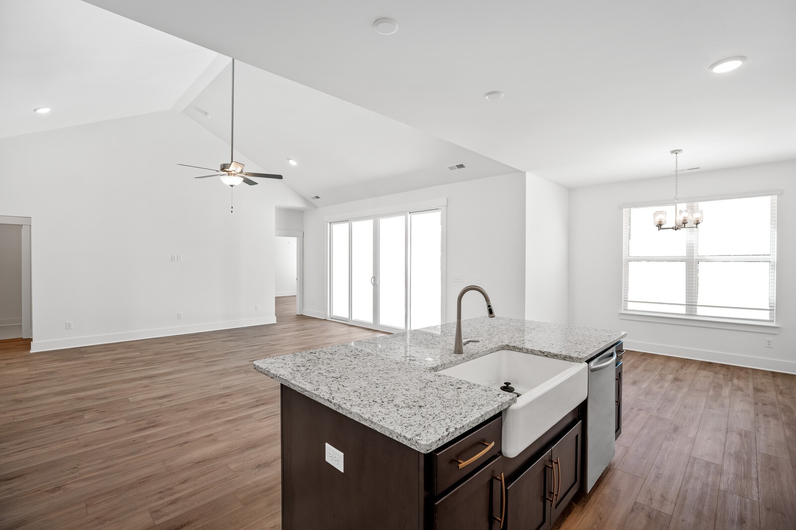 2914 Parkwood Dr