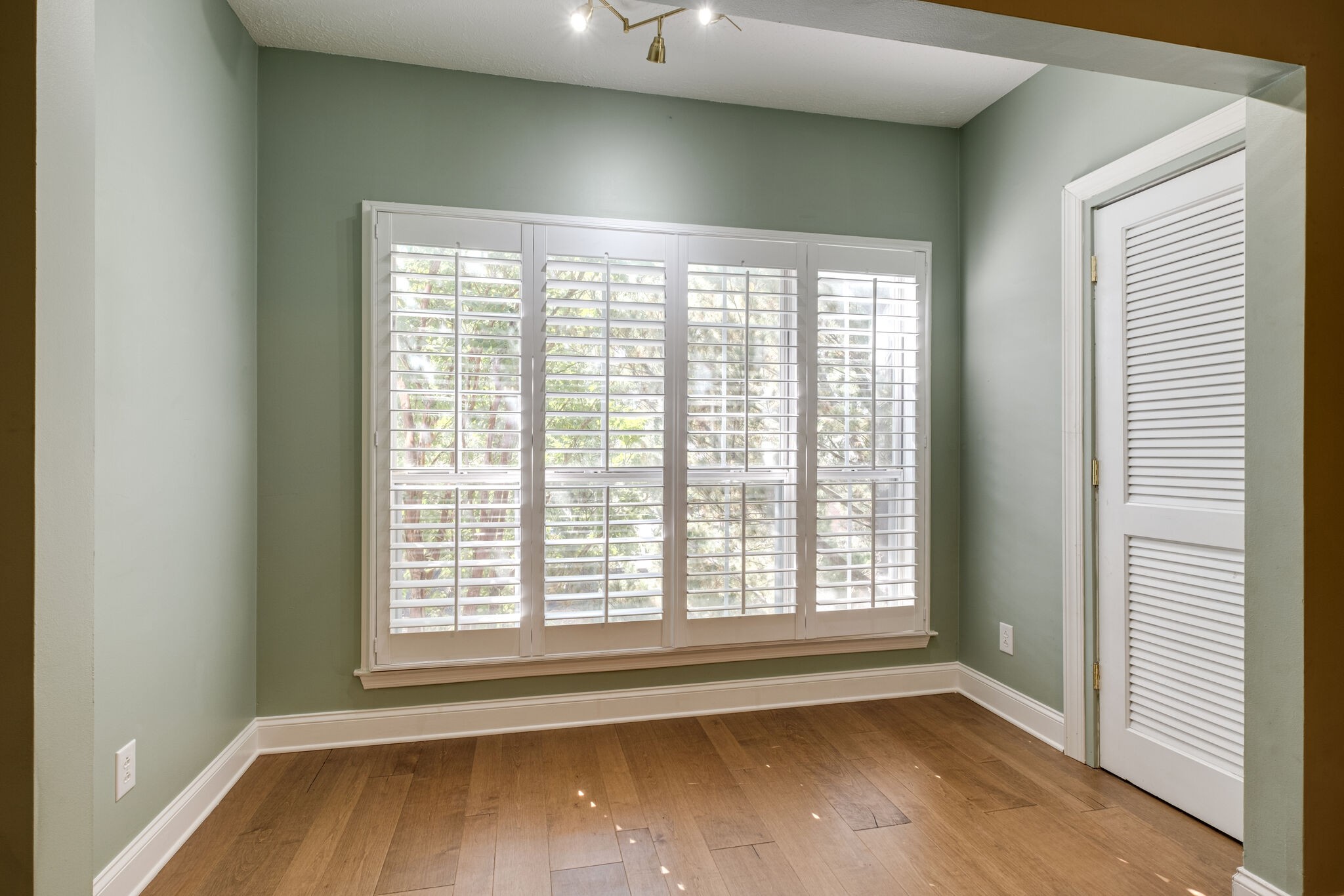 2025 Woodmont Blvd Unit: 231