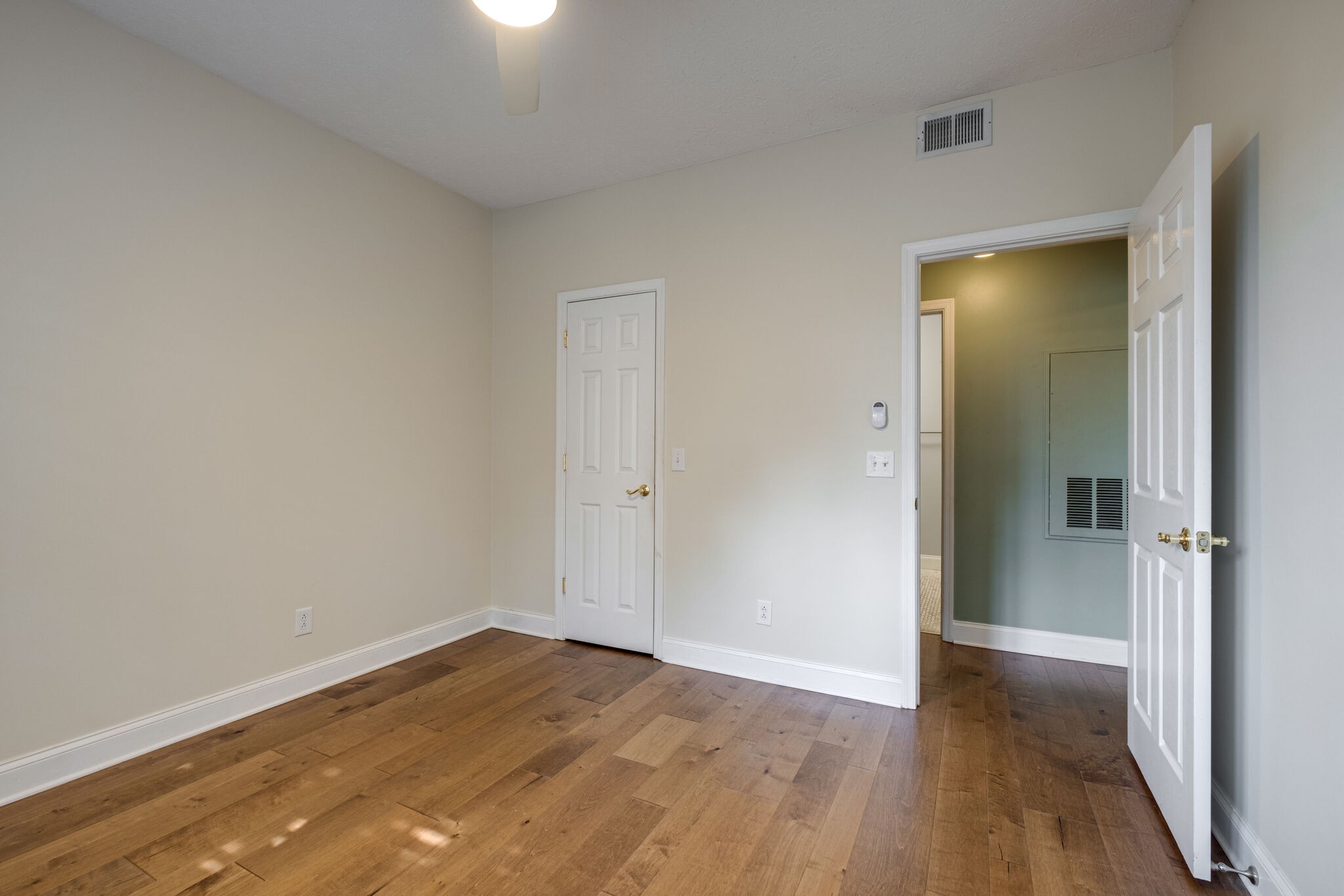 2025 Woodmont Blvd Unit: 231