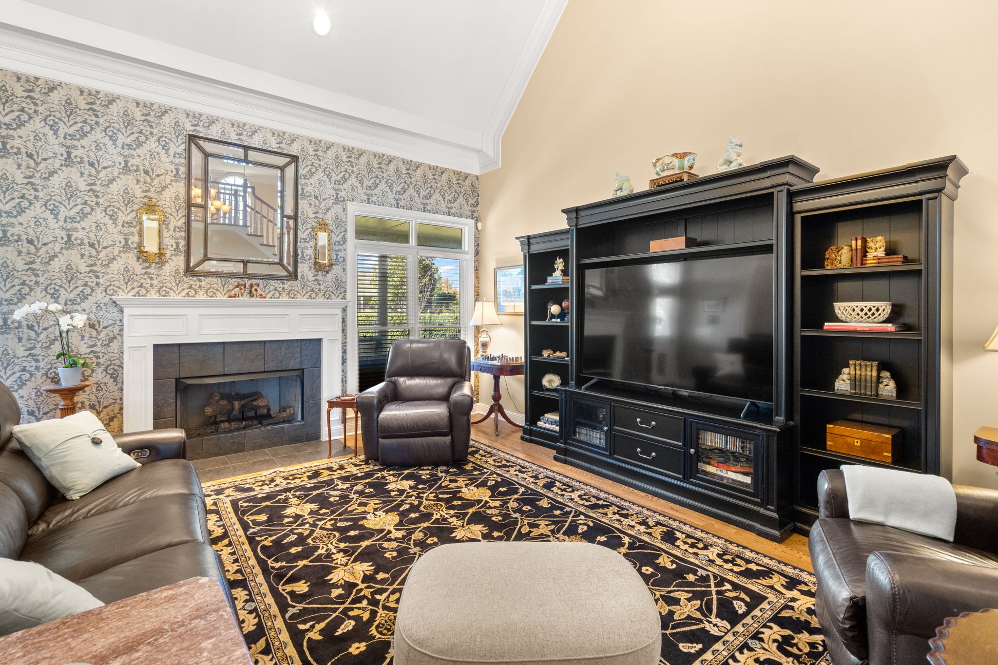 2041 Prestwick Dr