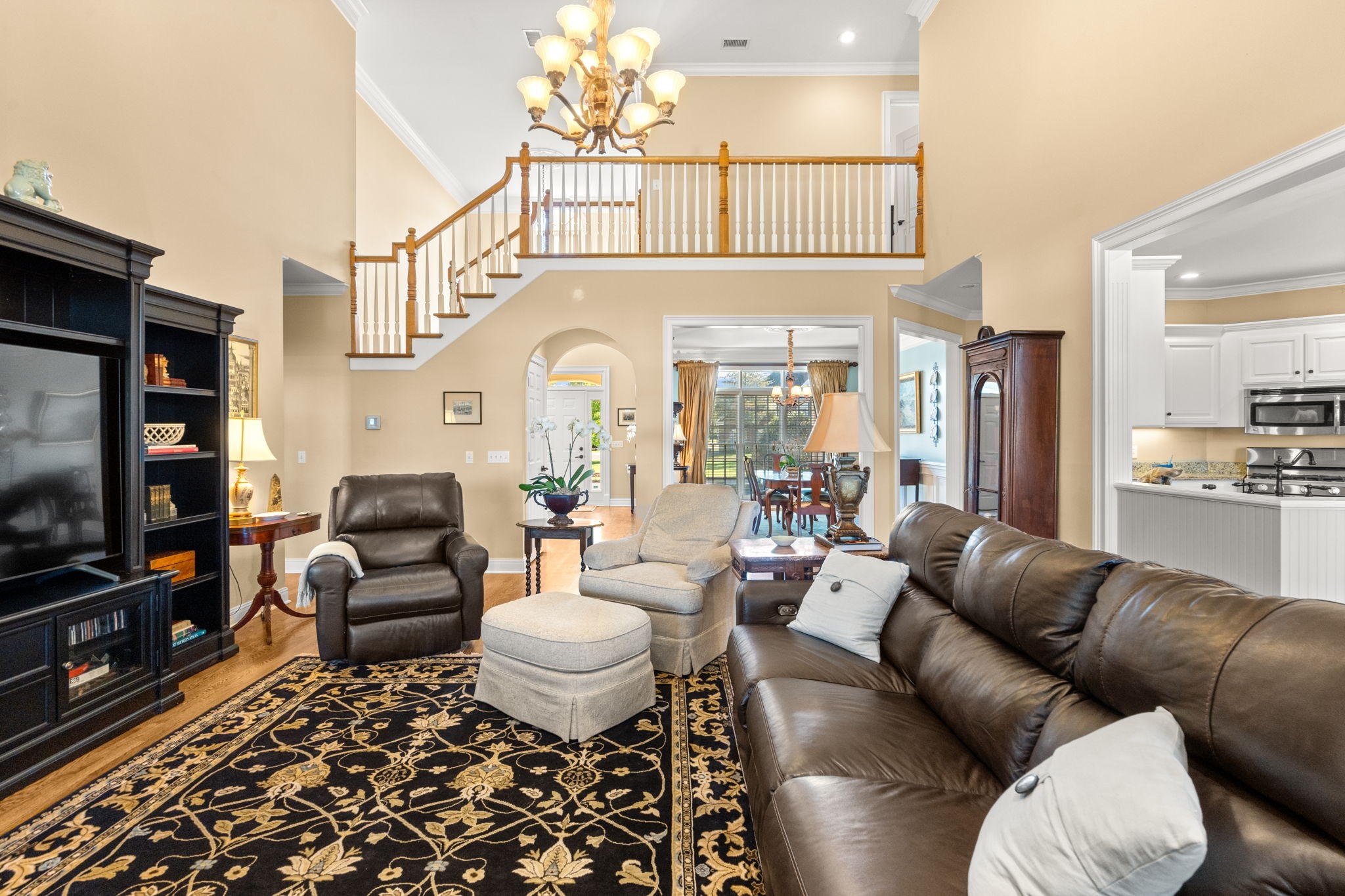 2041 Prestwick Dr