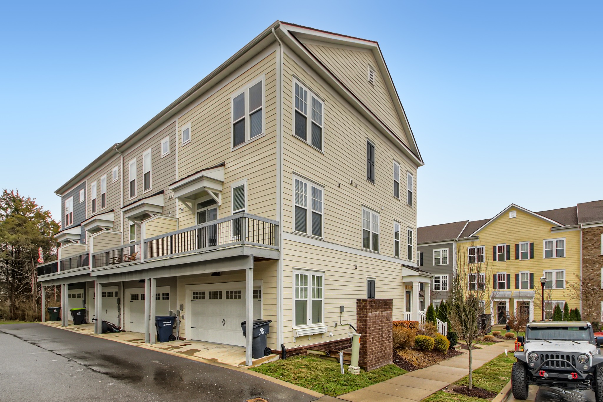 307 Kara Ln