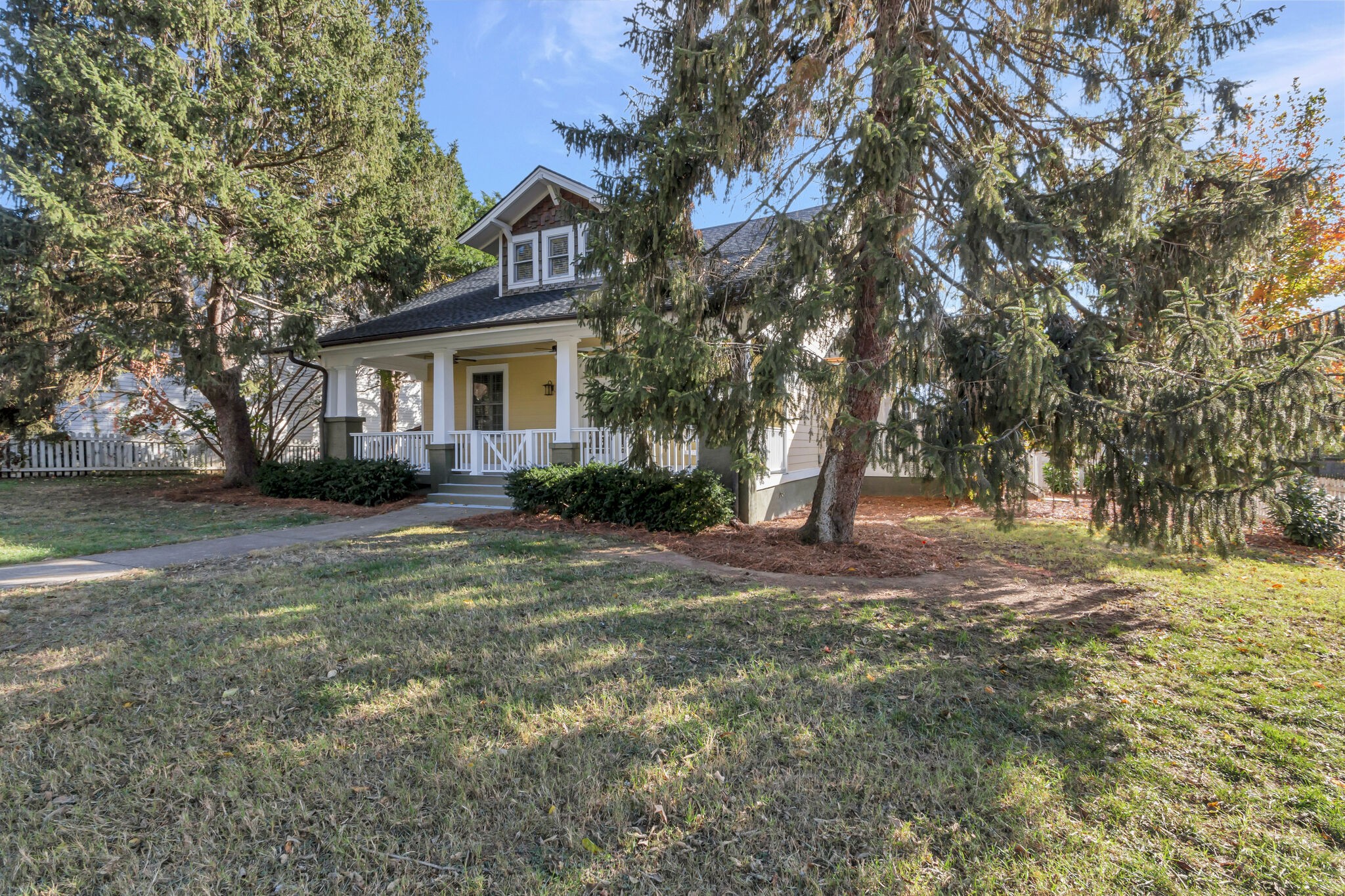 917 Knox Ave