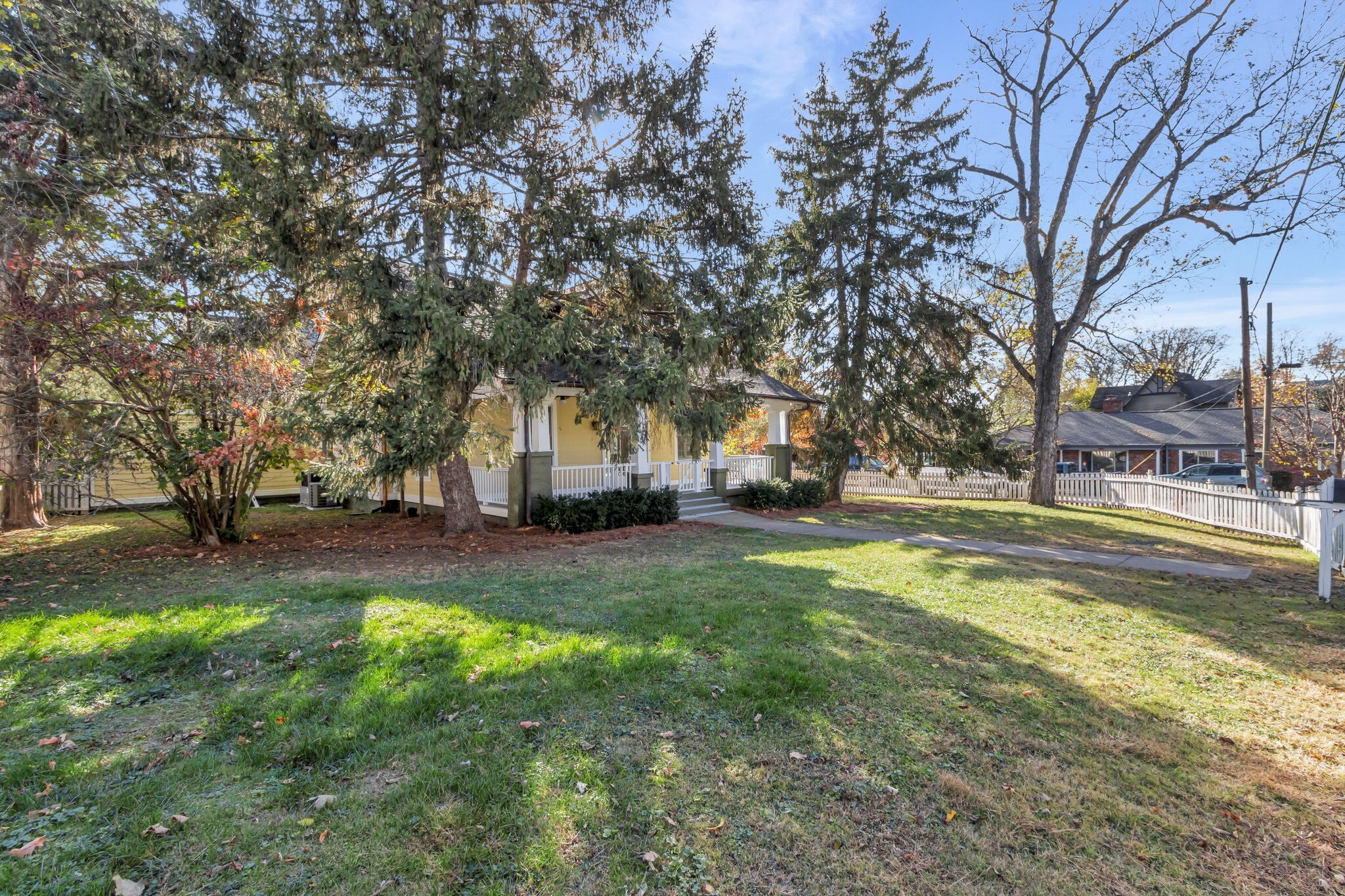 917 Knox Ave