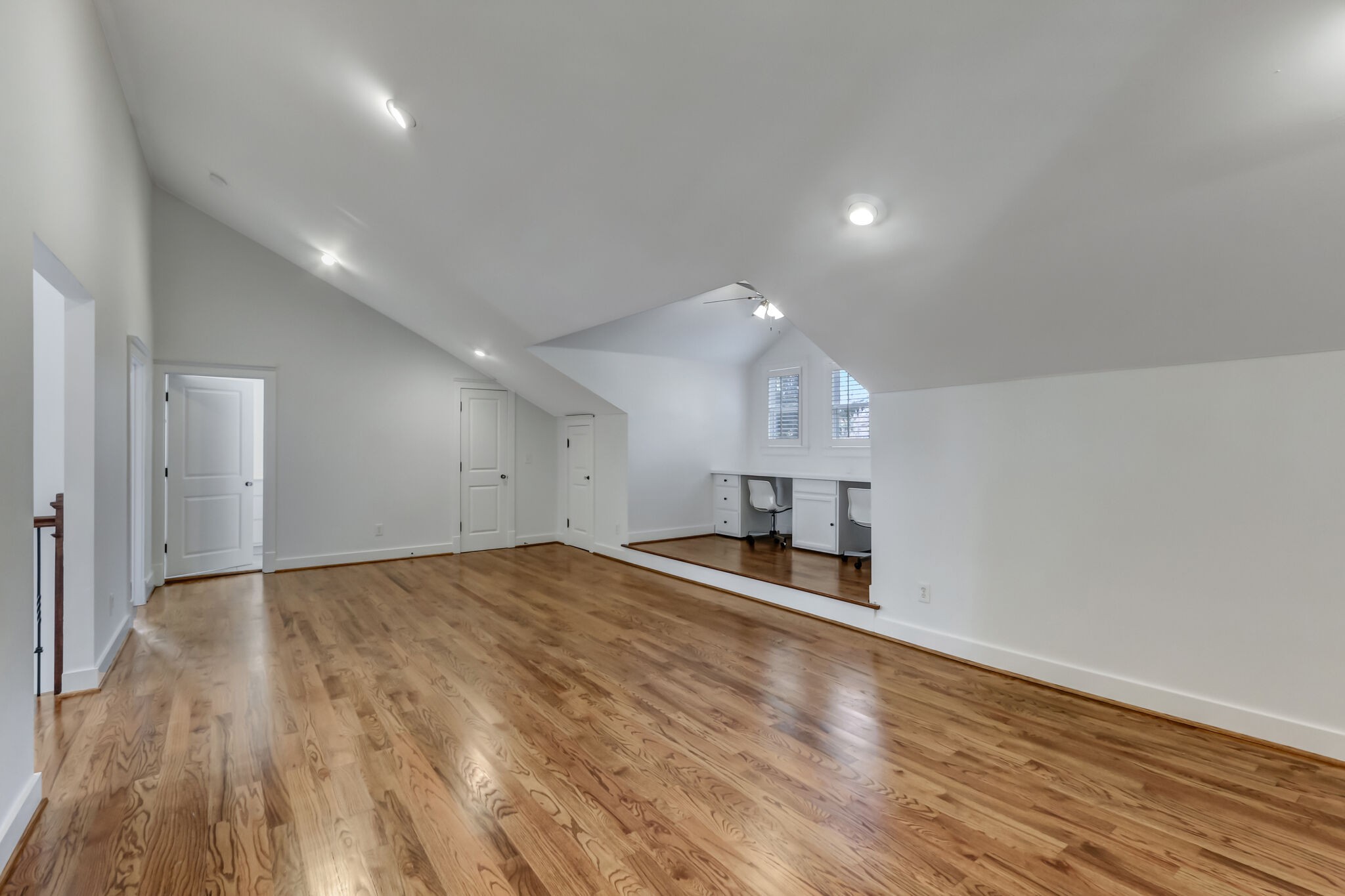917 Knox Ave