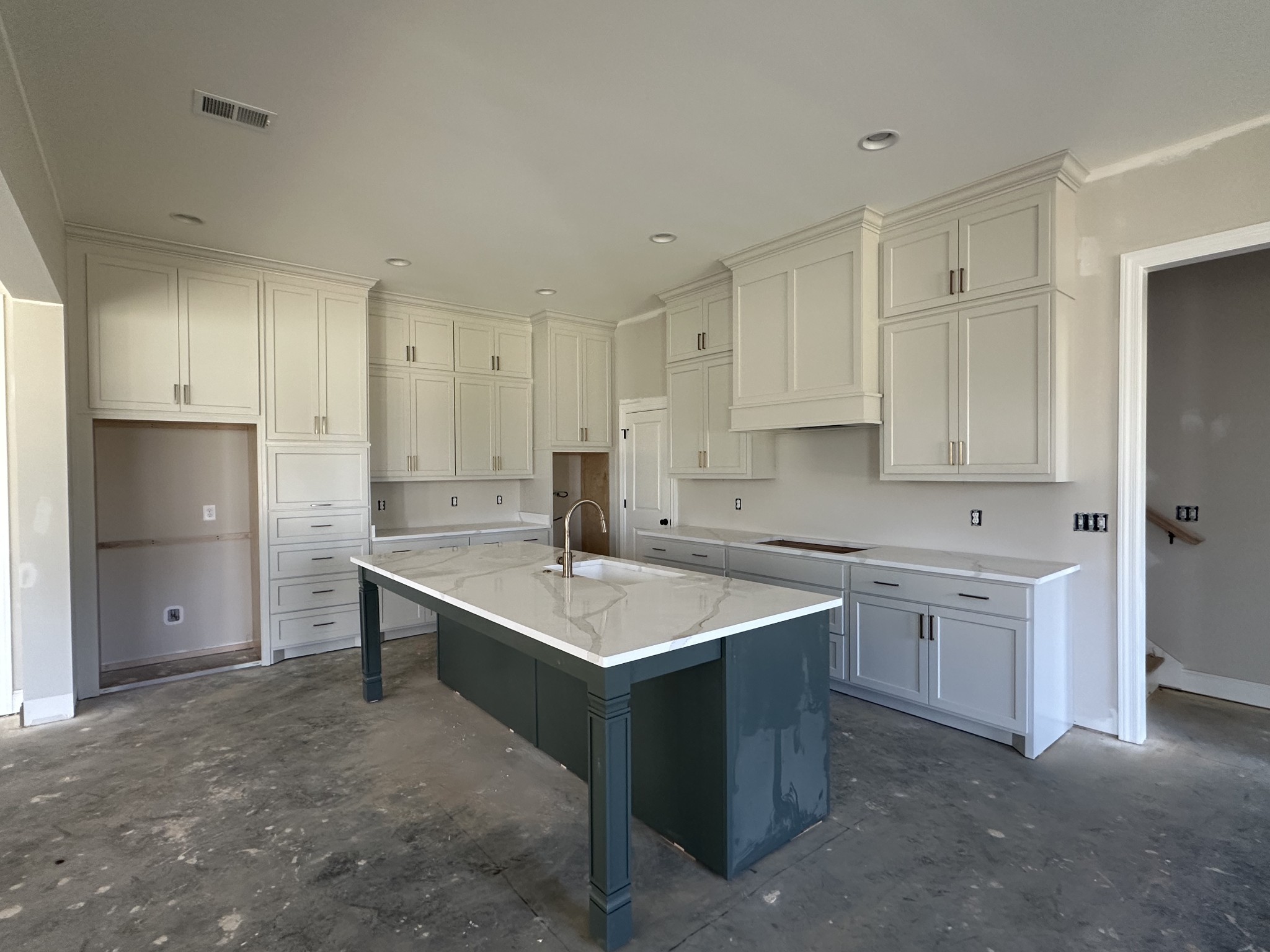 2900 Chaudoin