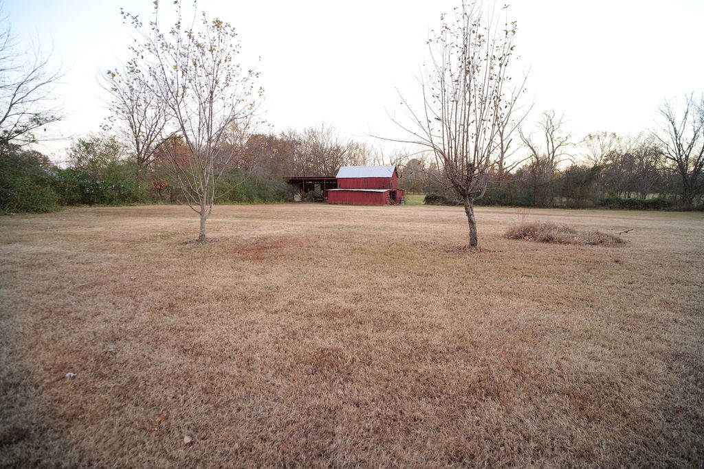 115 Foxland Dr