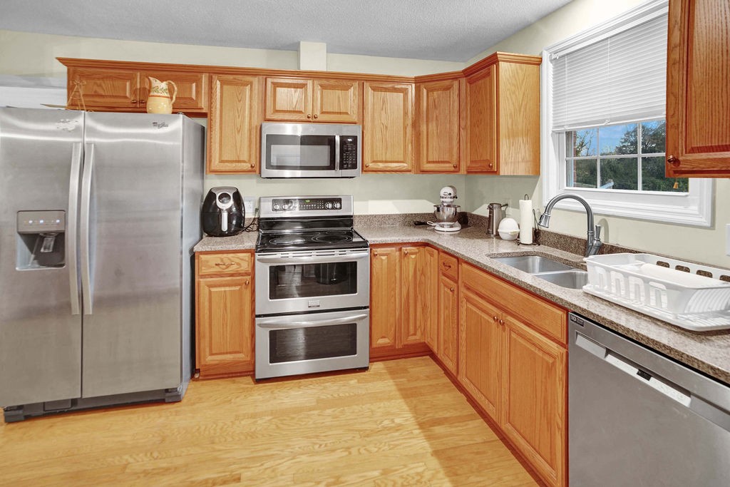 115 Foxland Dr