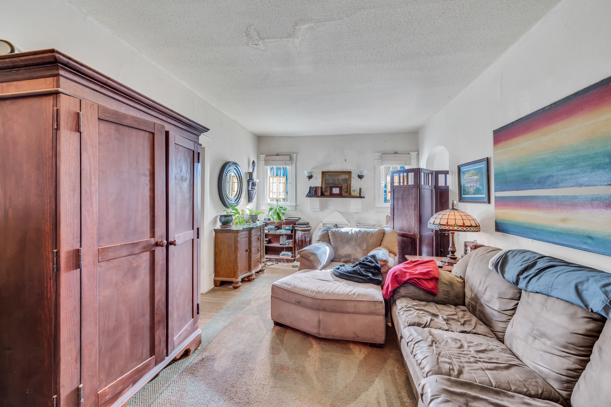 2111 Carter Ave