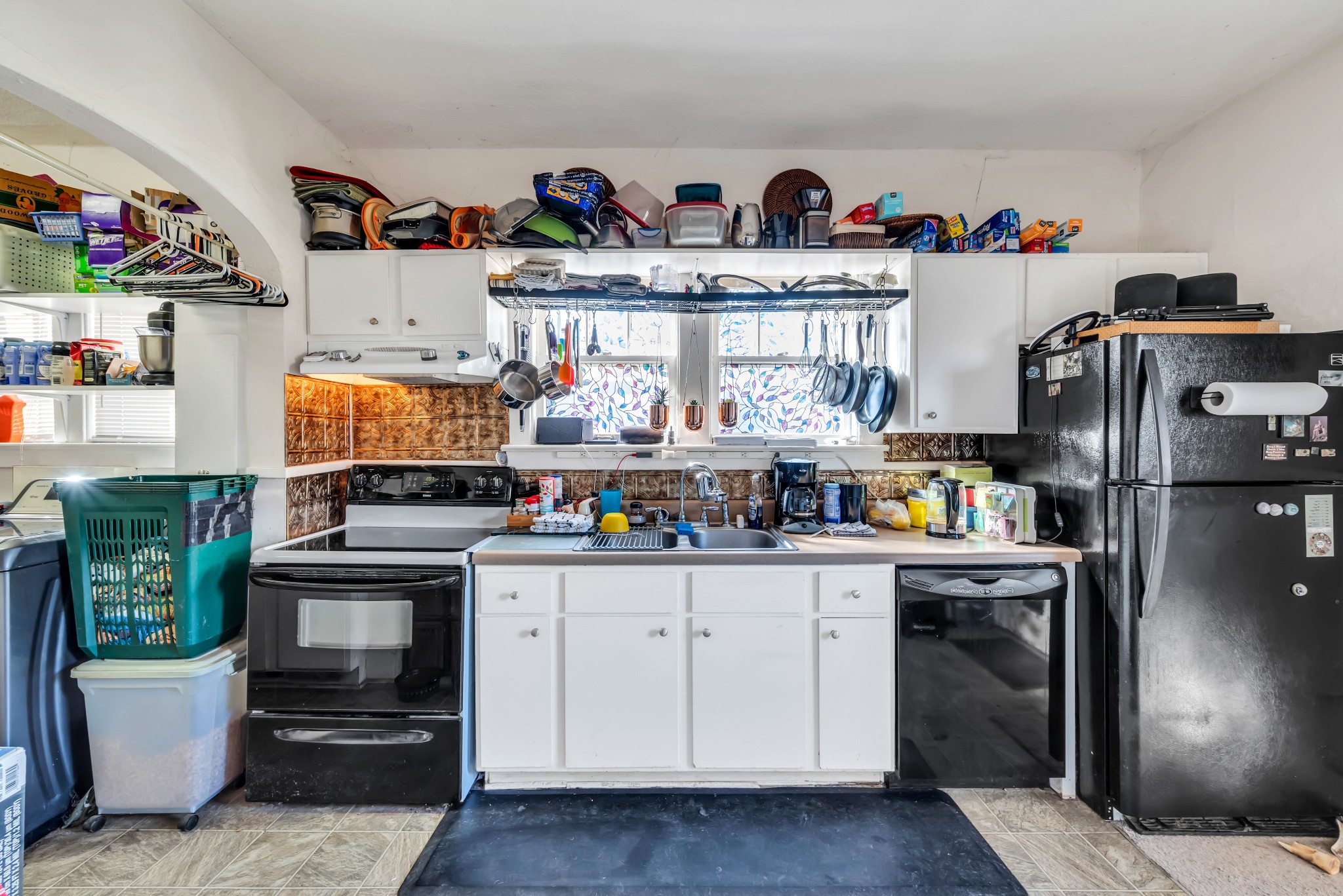 2111 Carter Ave