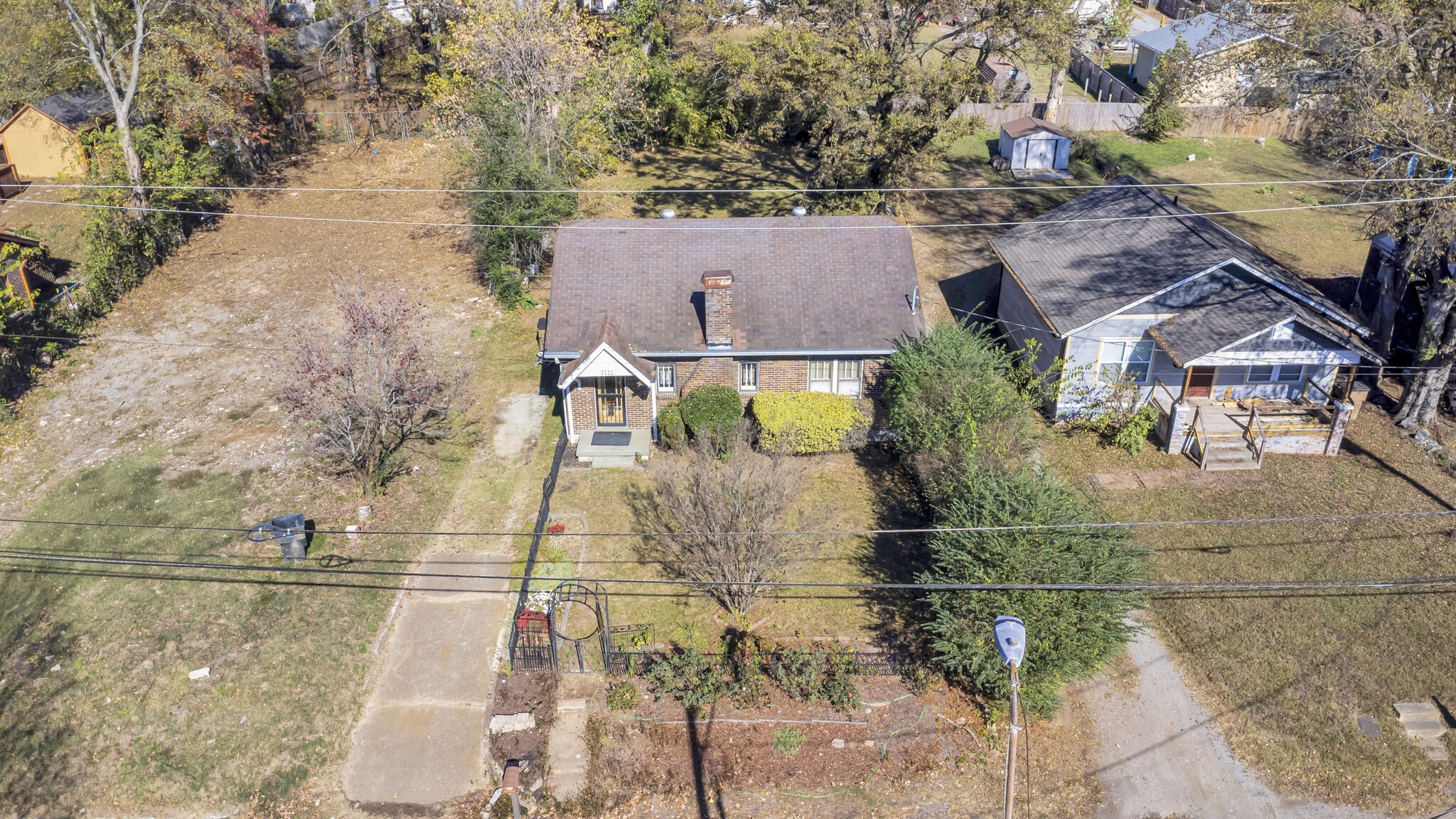 2111 Carter Ave
