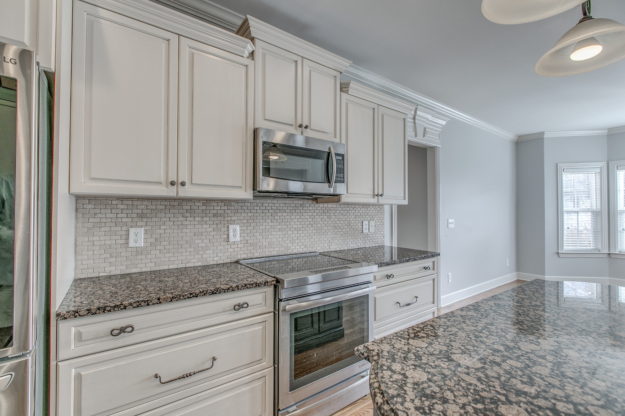 1914 Splash Place