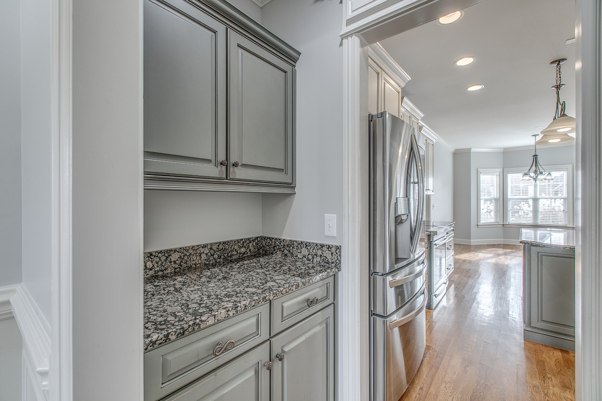 1914 Splash Place