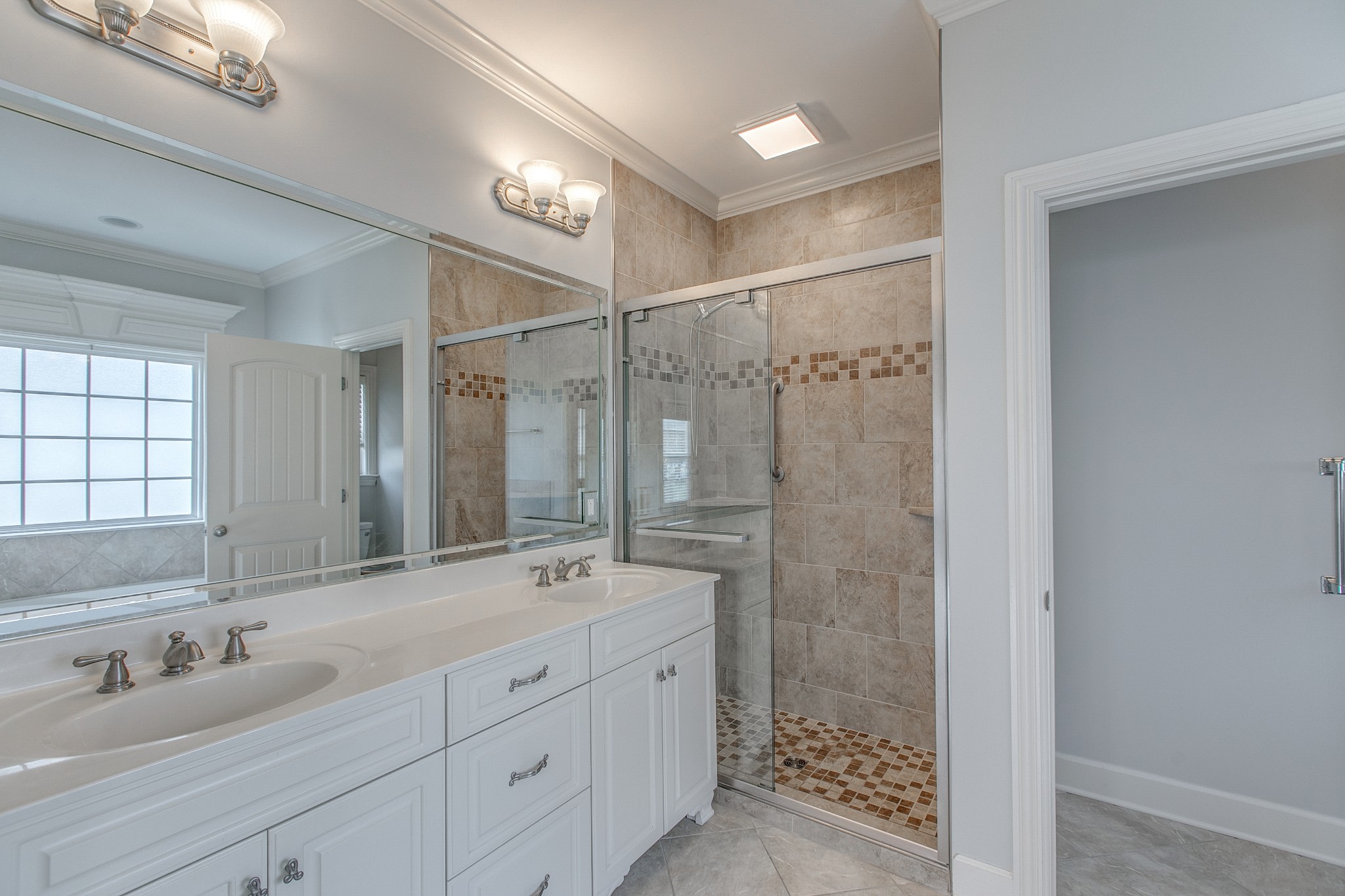 1914 Splash Place
