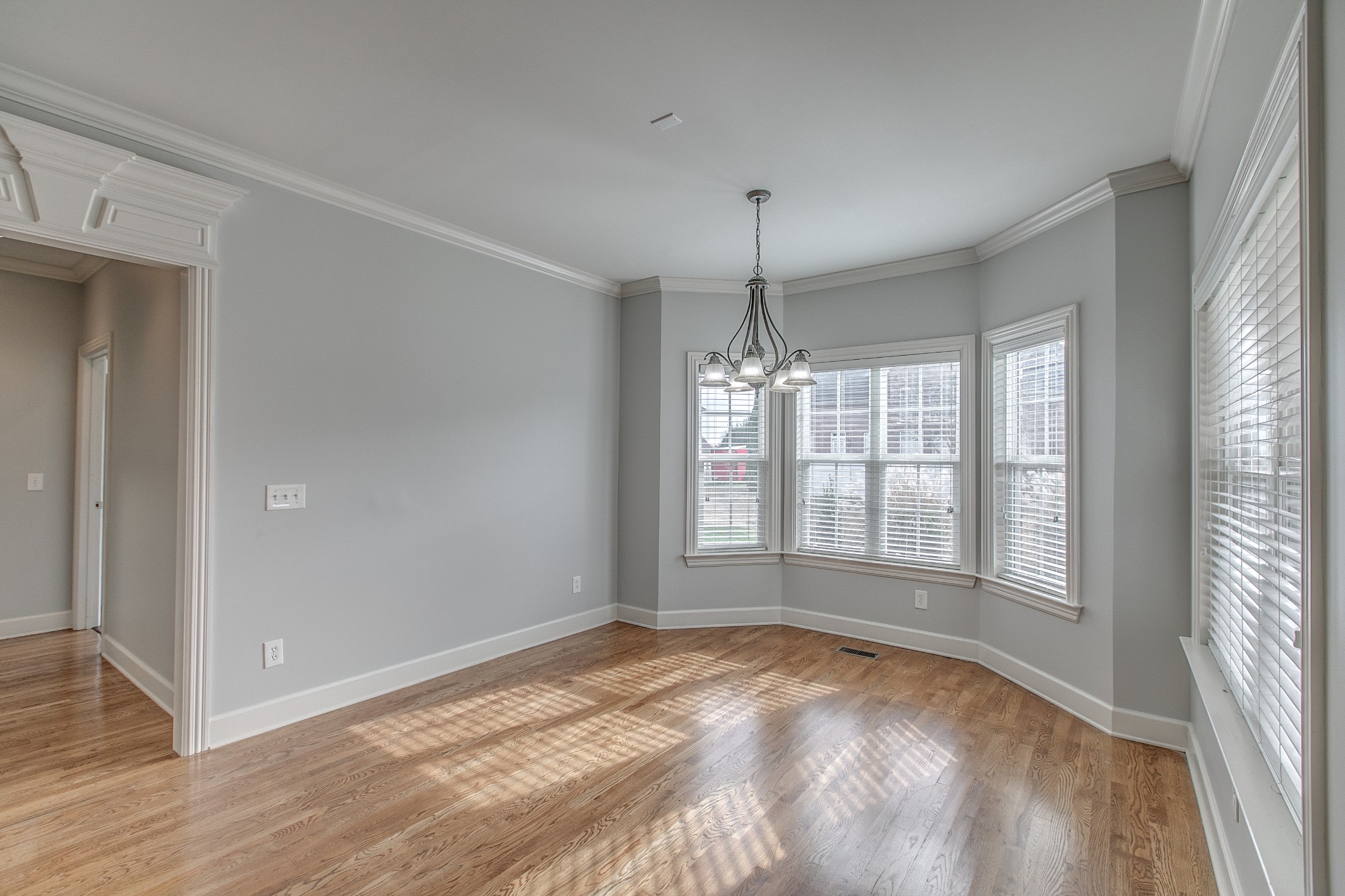 1914 Splash Place
