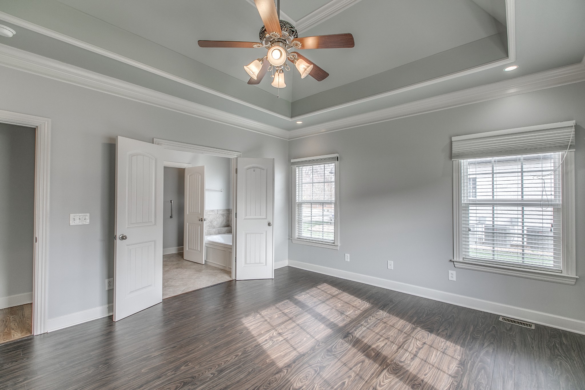 1914 Splash Place