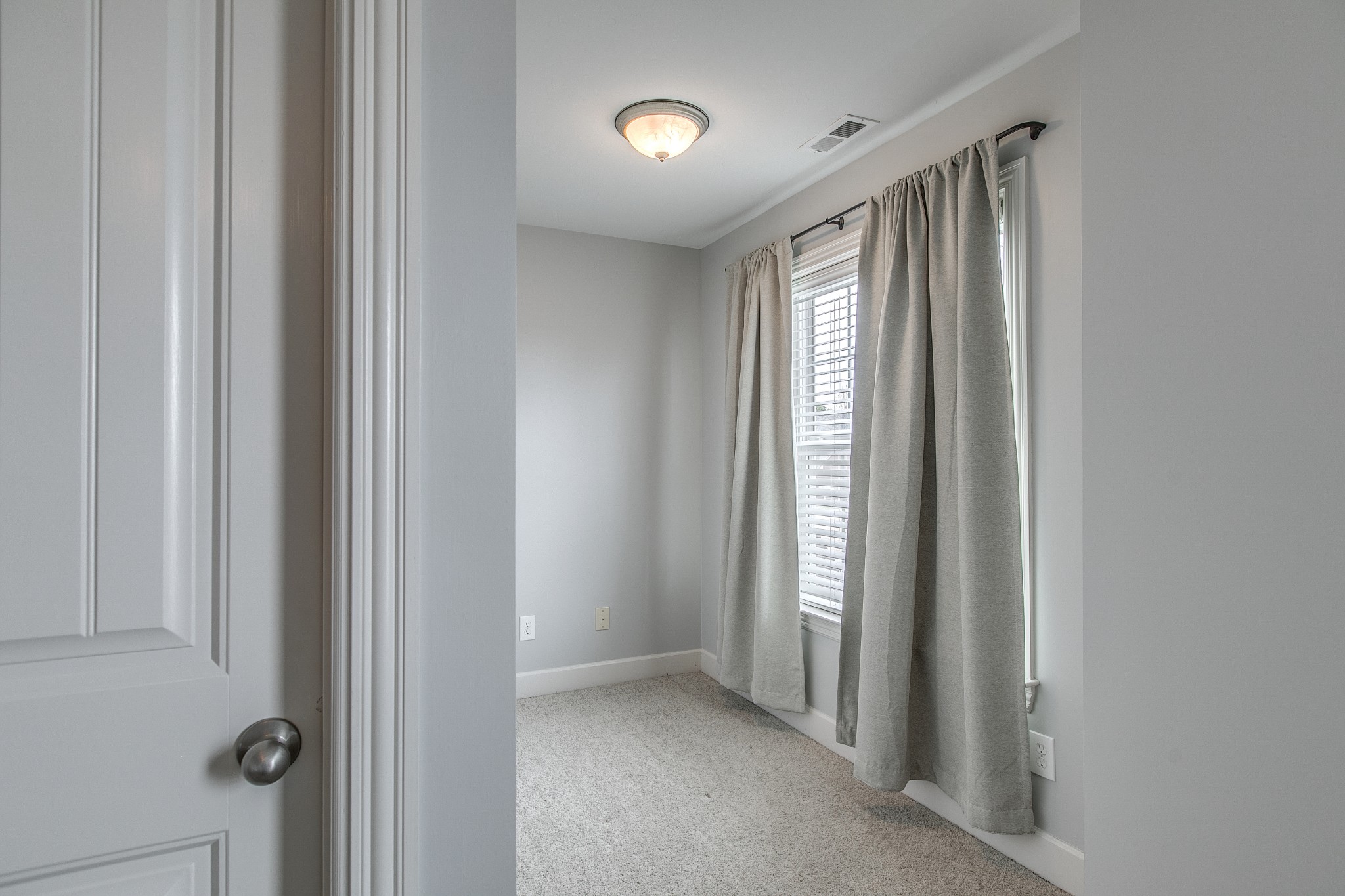 1914 Splash Place
