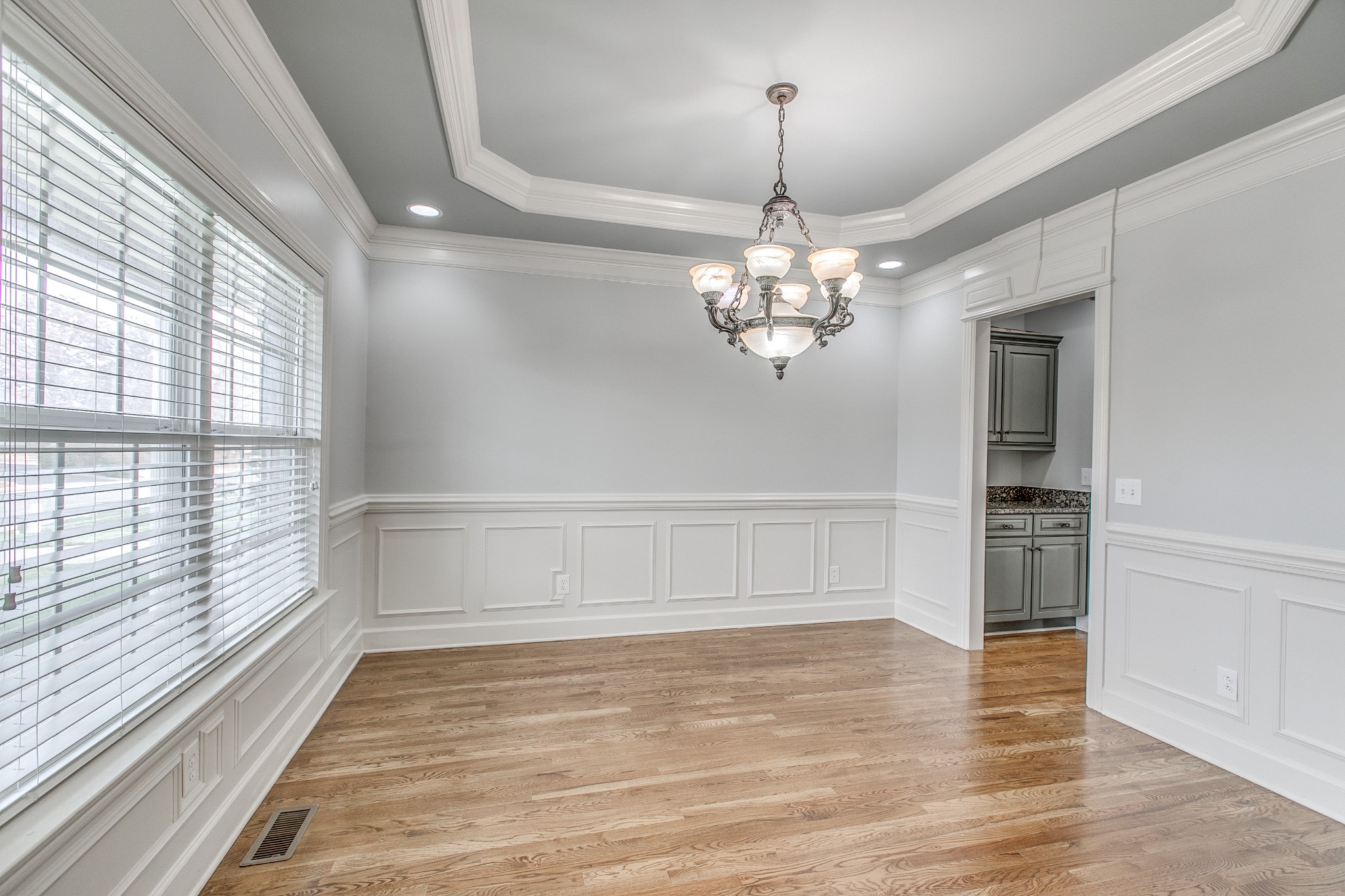 1914 Splash Place