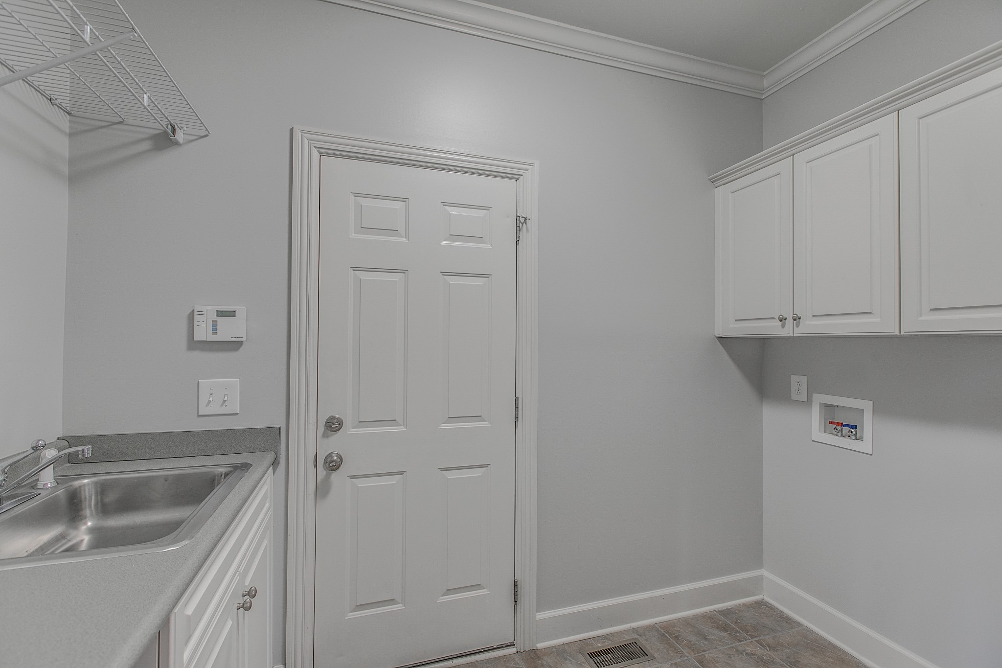 1914 Splash Place