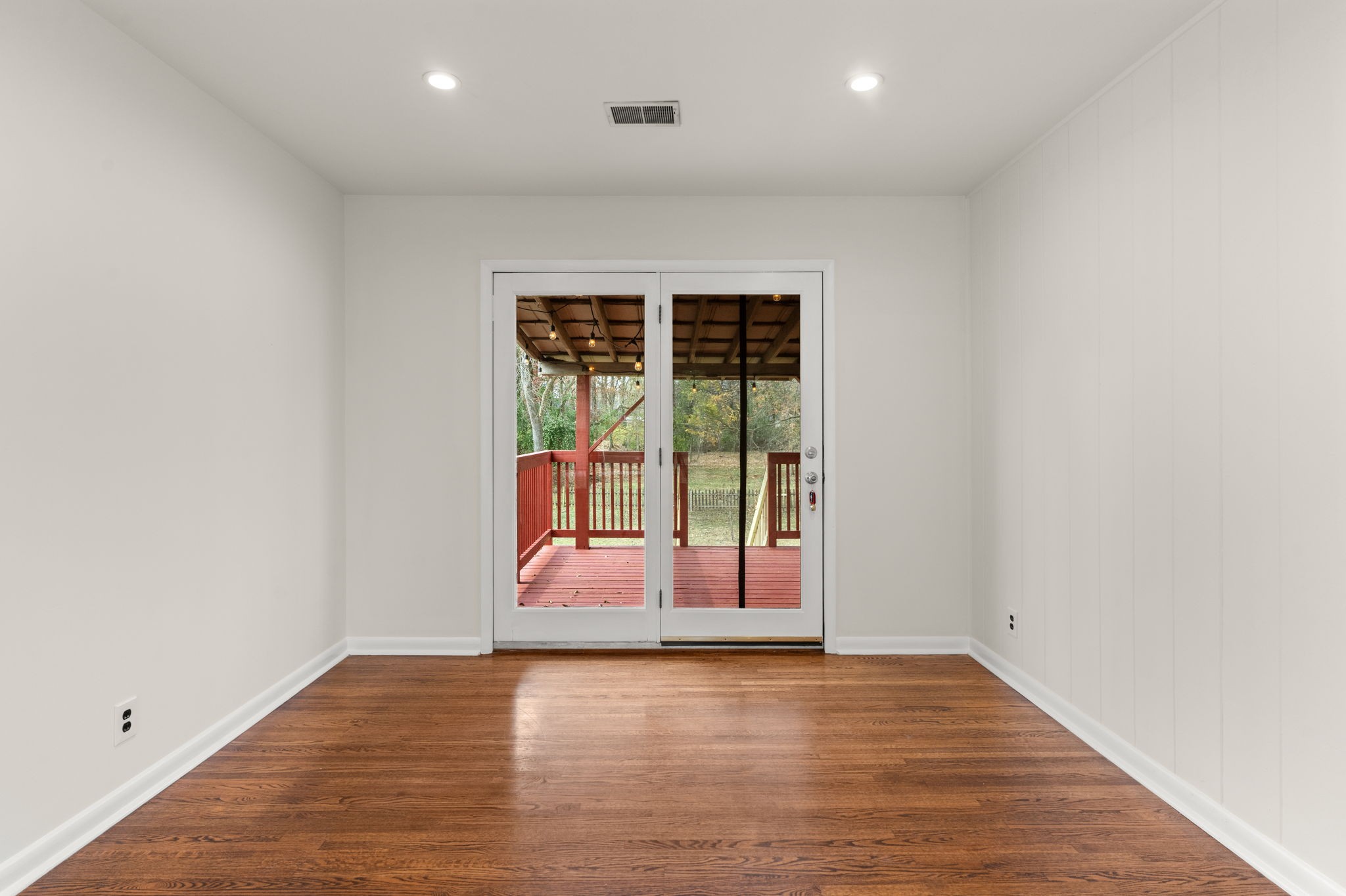 1216 Preston Dr