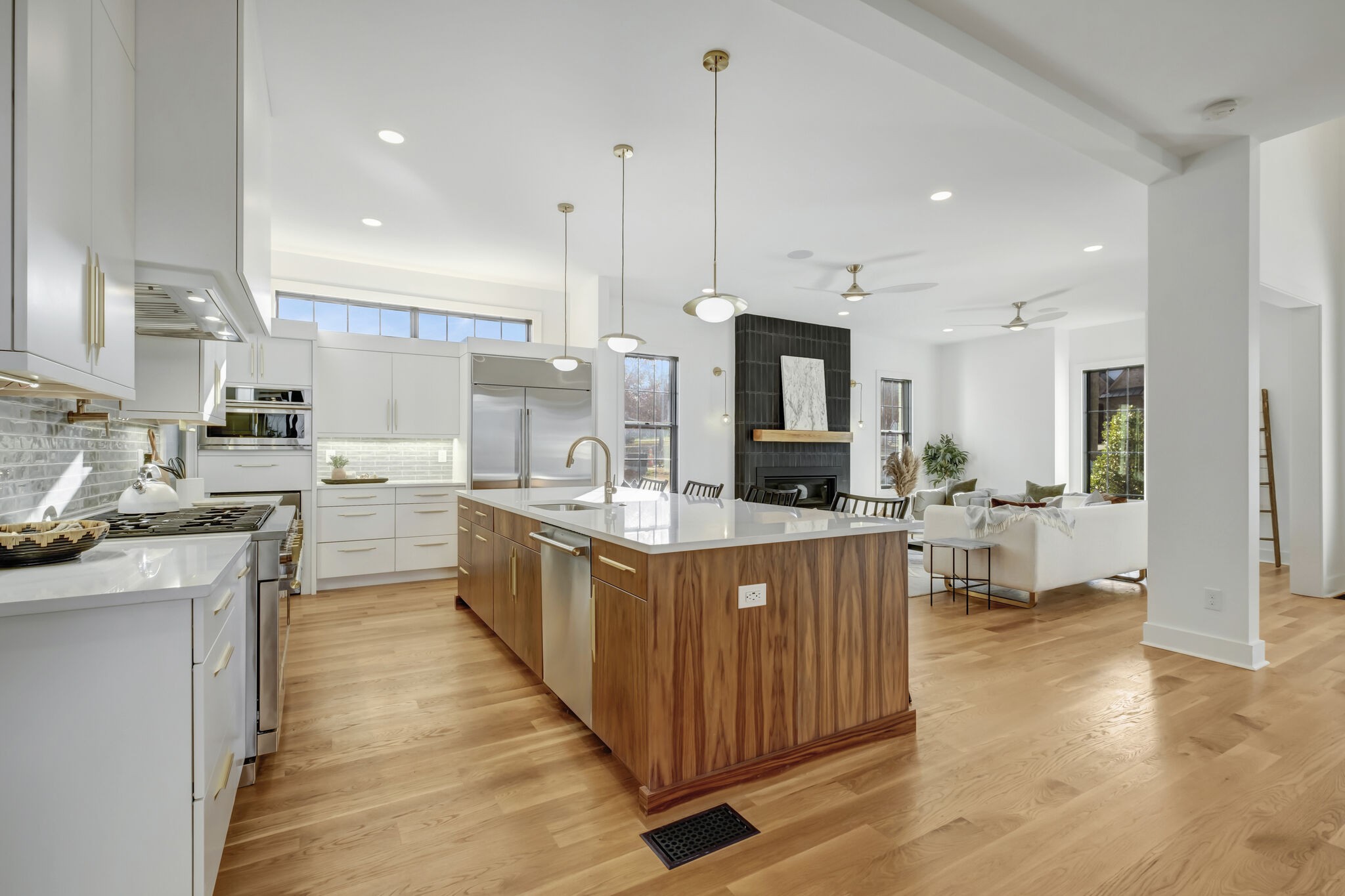 3916A Cross Creek Rd