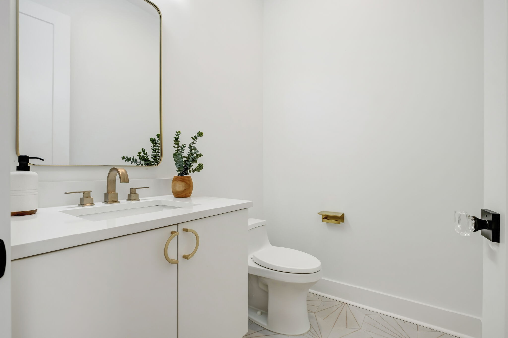 3916A Cross Creek Rd