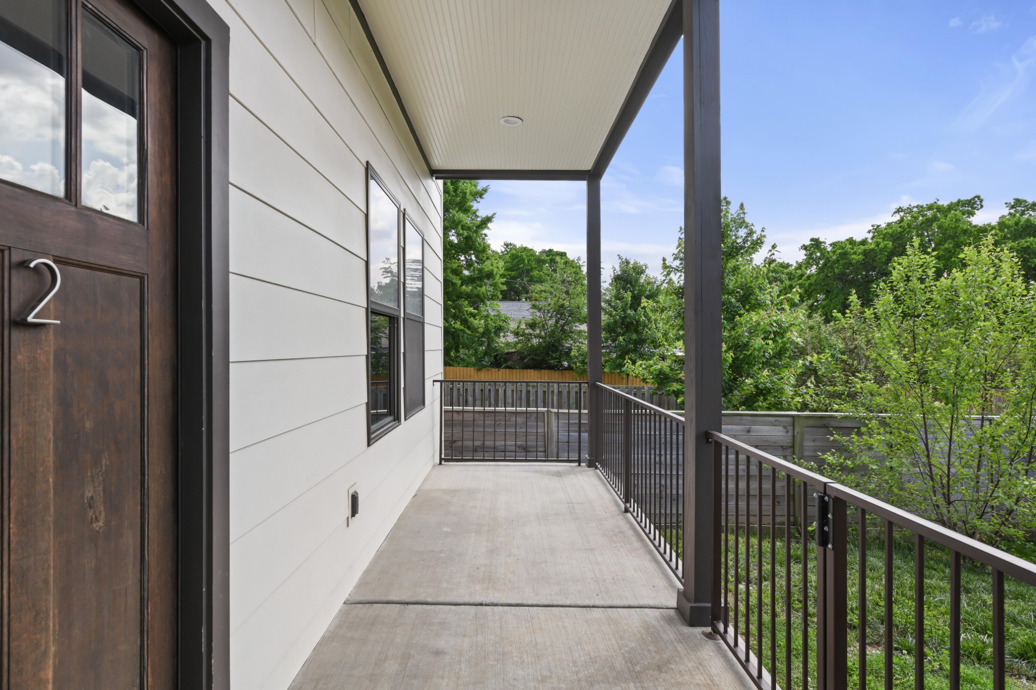 643 Vernon Ave Unit: 2