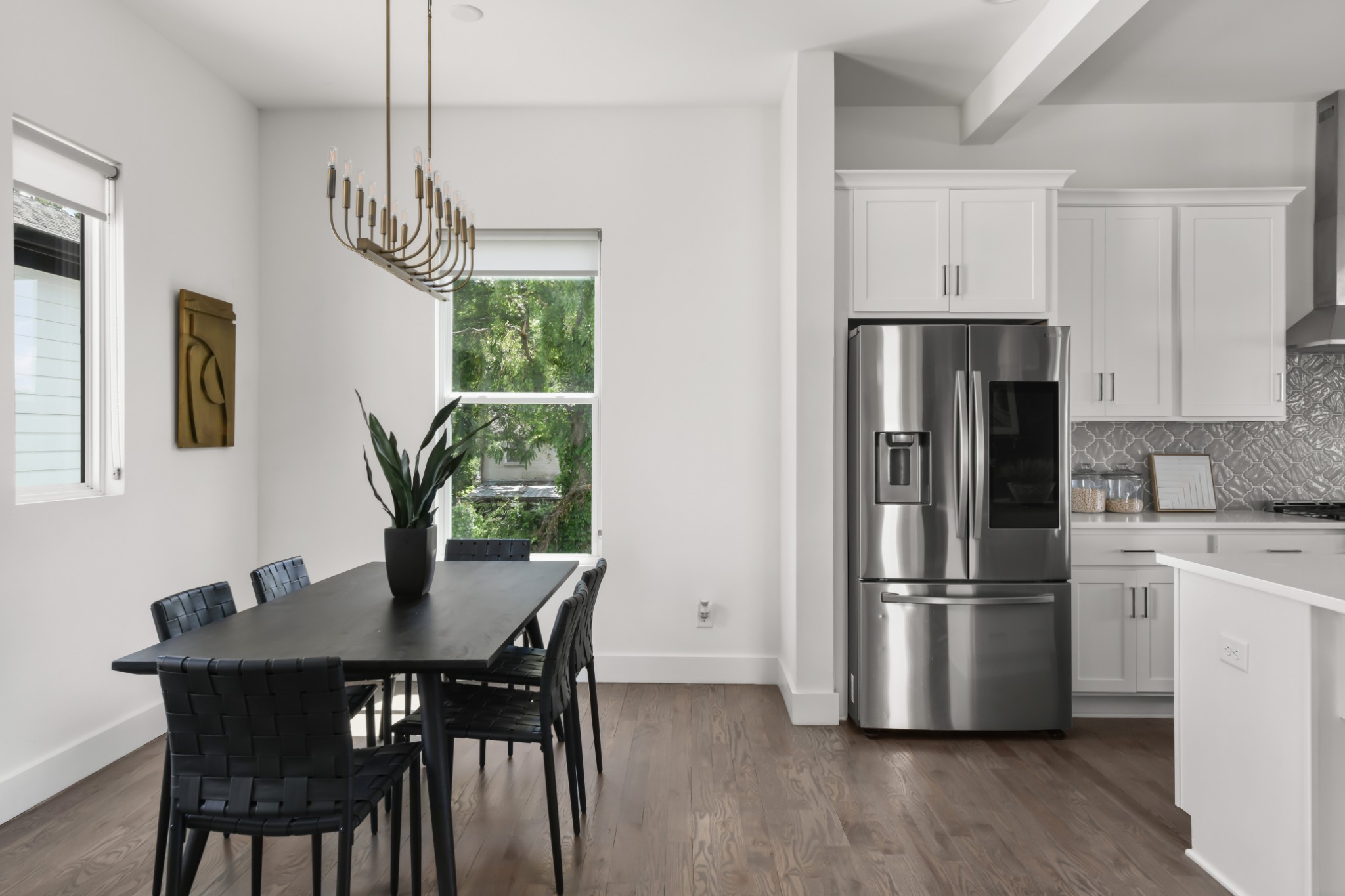 643 Vernon Ave Unit: 2