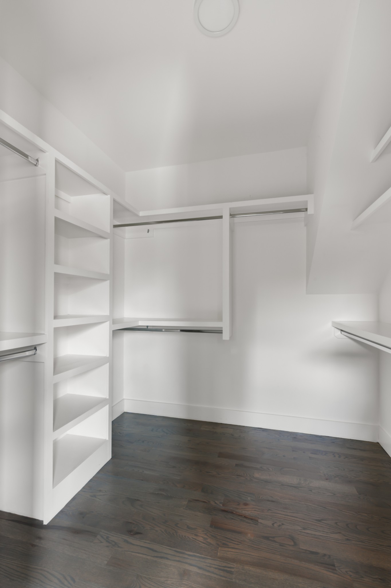 643 Vernon Ave Unit: 2