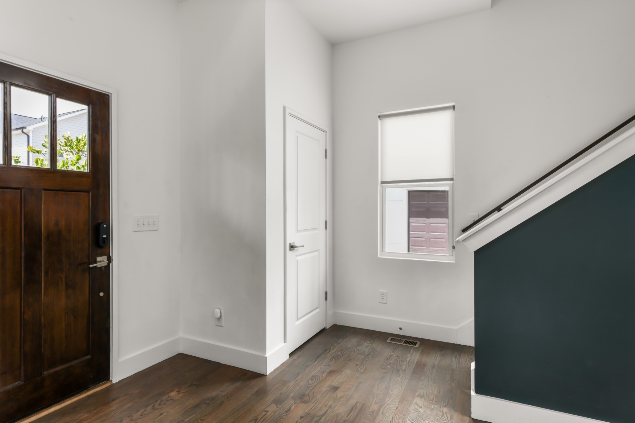 643 Vernon Ave Unit: 2
