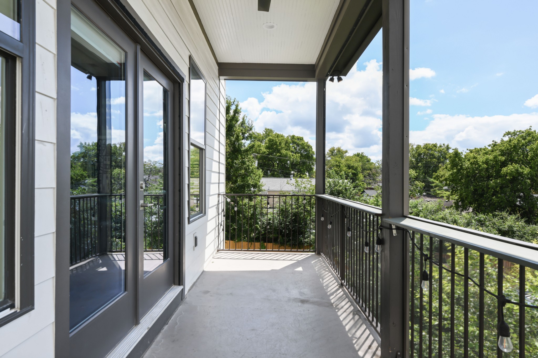 643 Vernon Ave Unit: 2