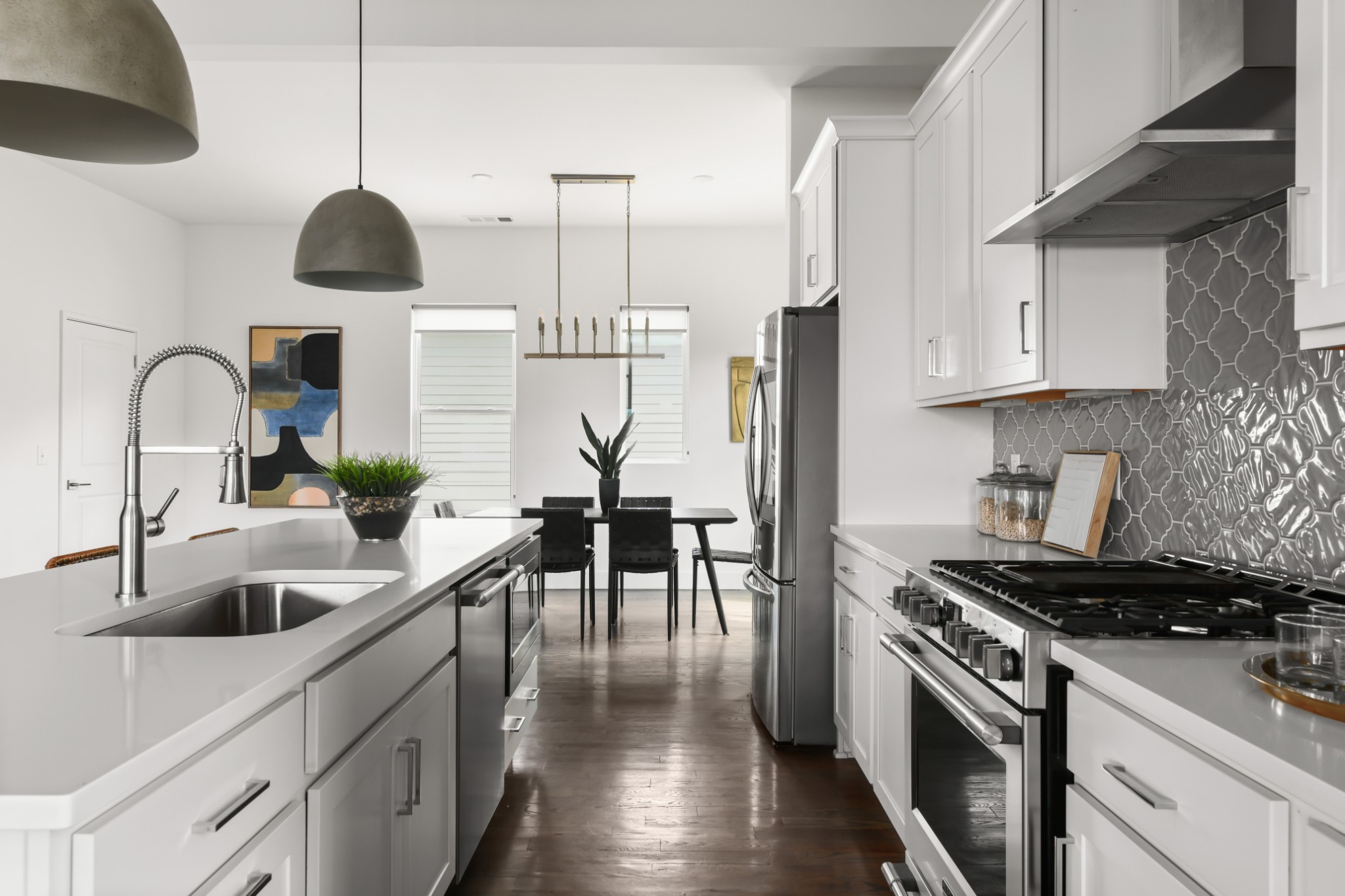 643 Vernon Ave Unit: 2