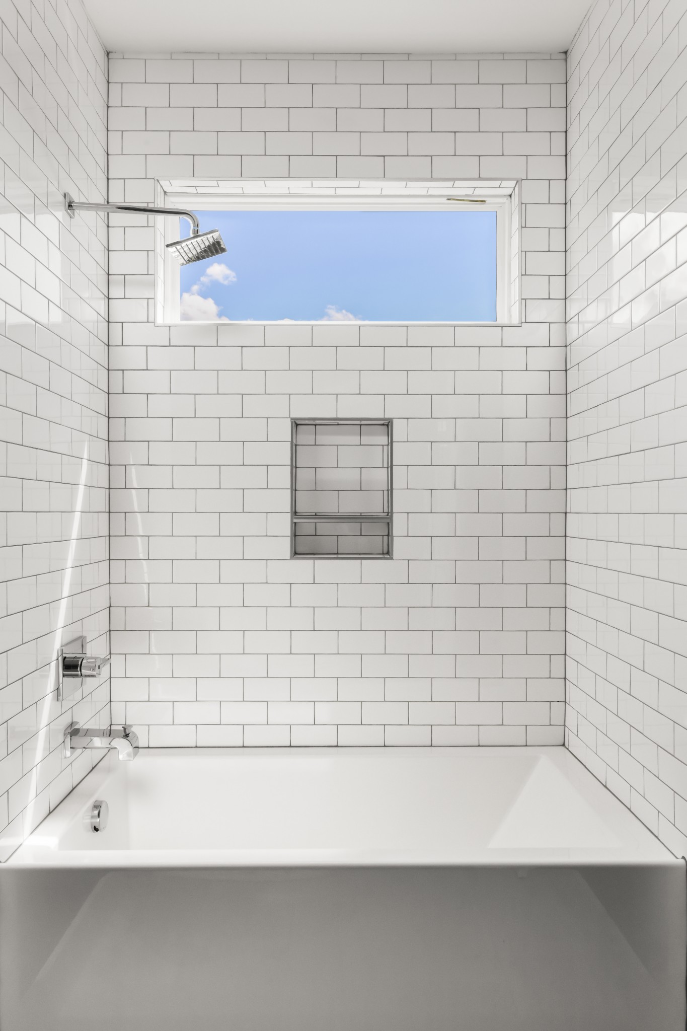 643 Vernon Ave Unit: 2