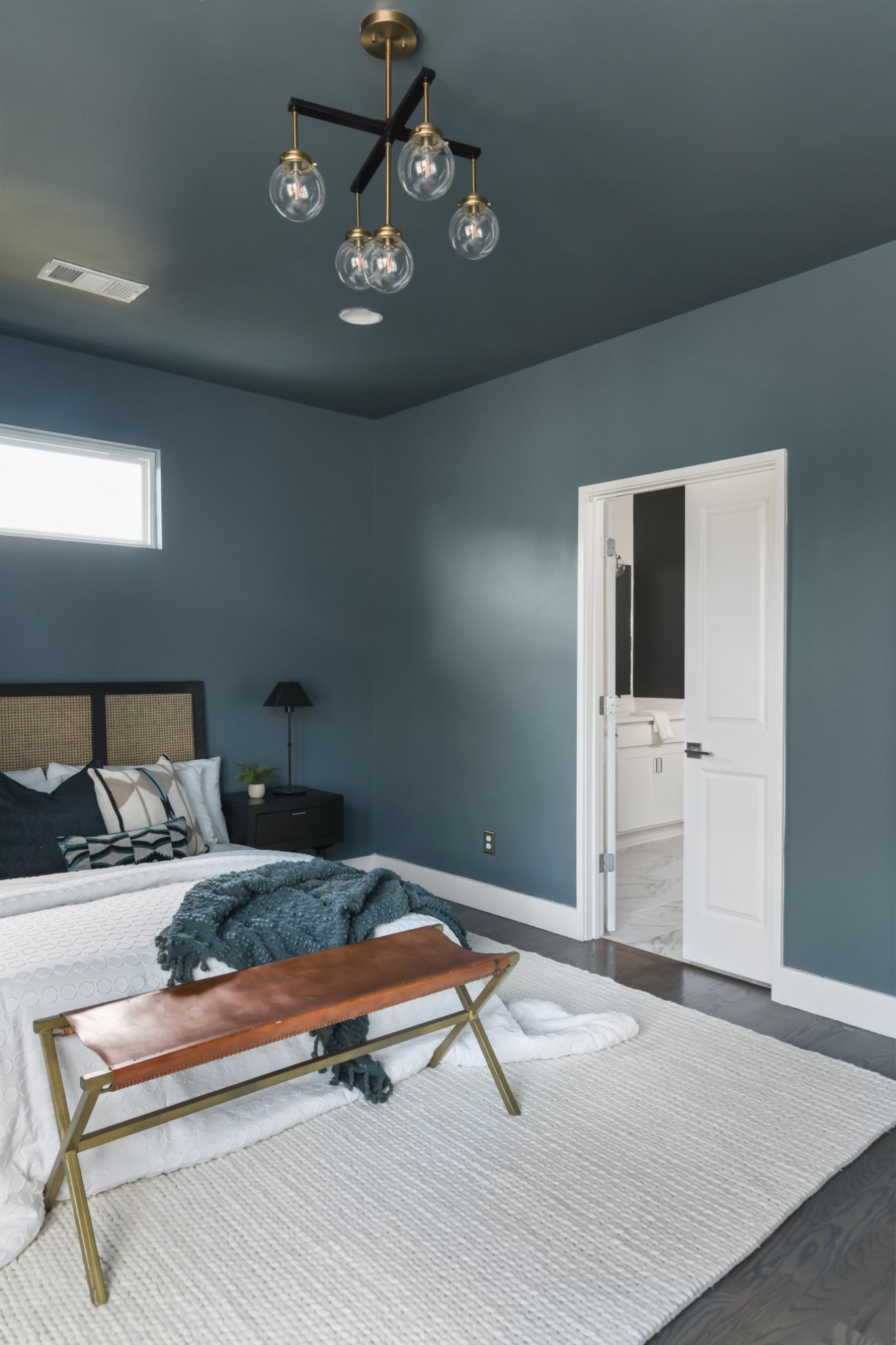 643 Vernon Ave Unit: 2