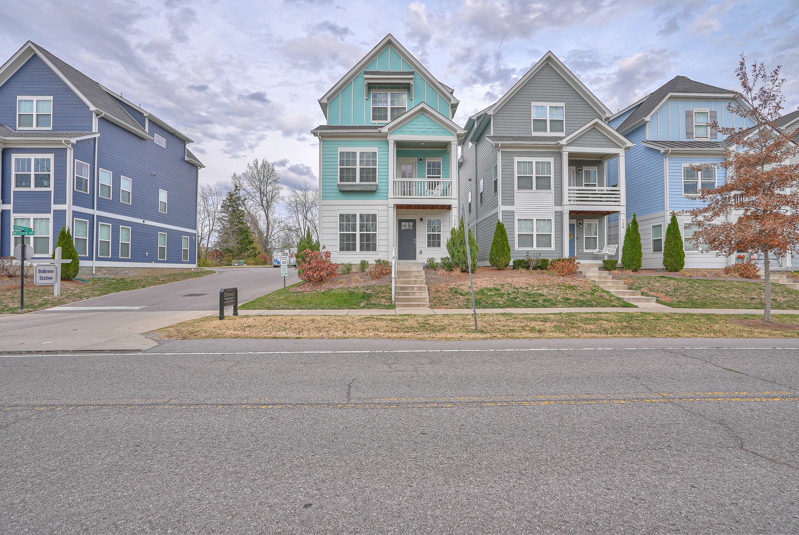 736 Bellevue Rd