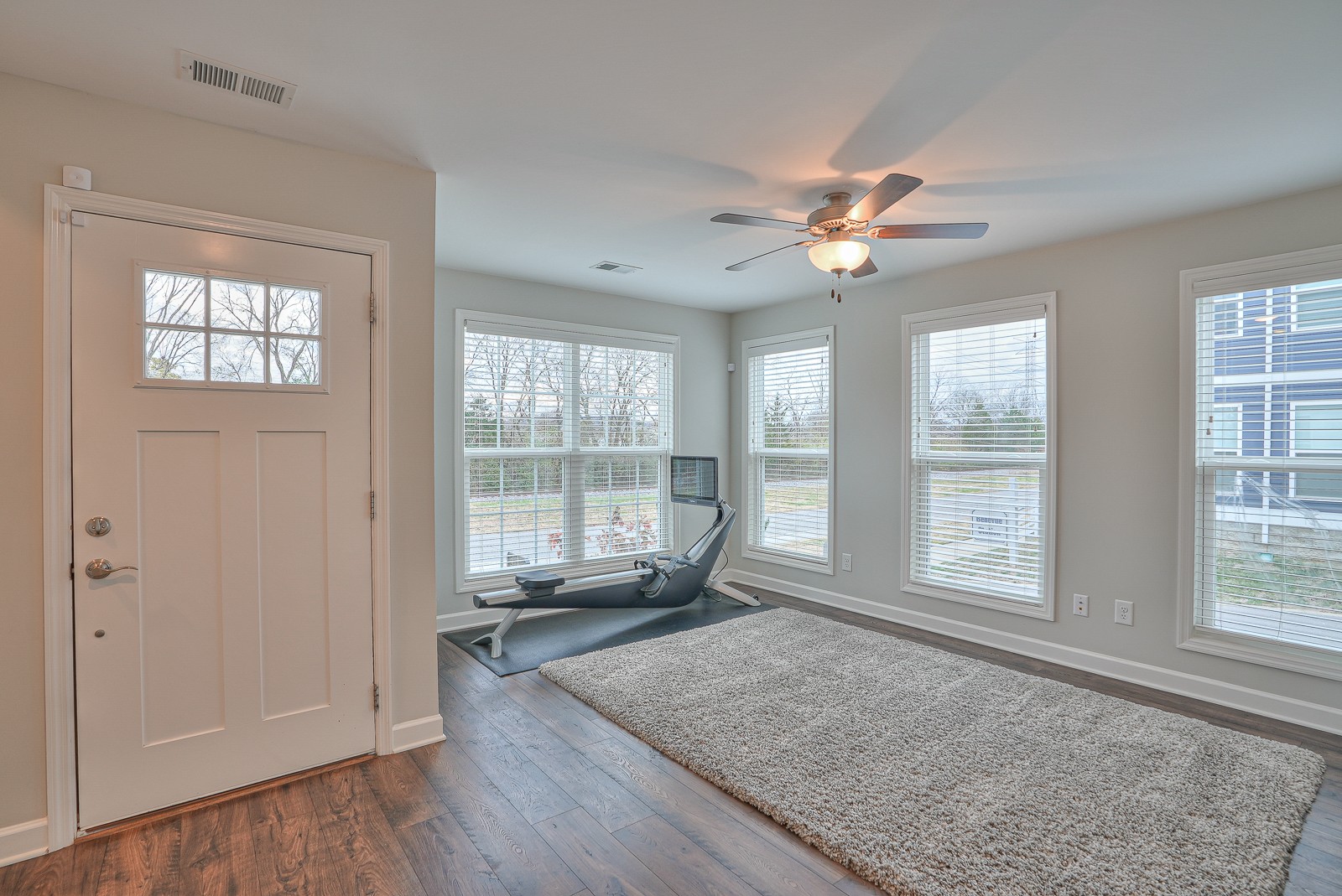 736 Bellevue Rd