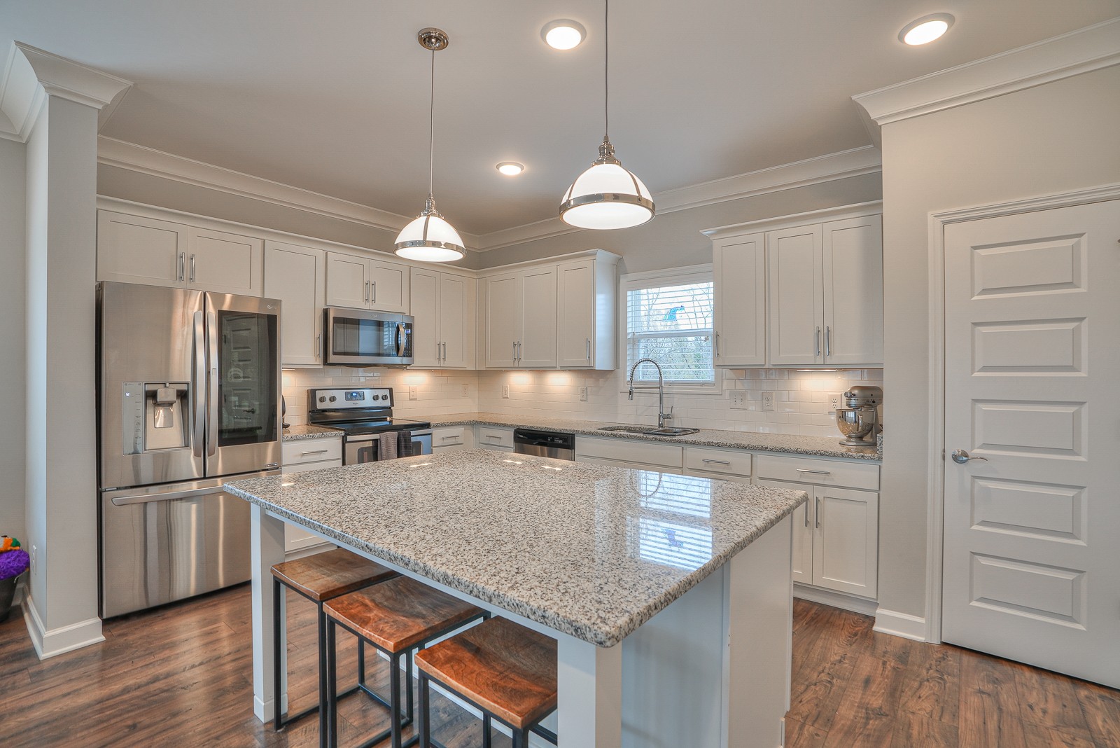 736 Bellevue Rd