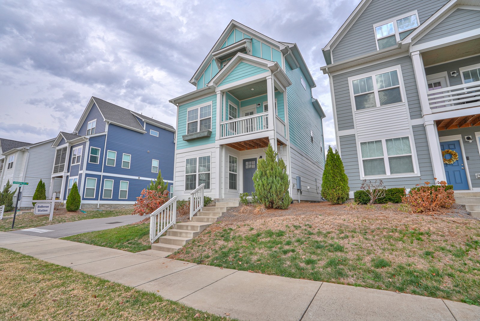 736 Bellevue Rd