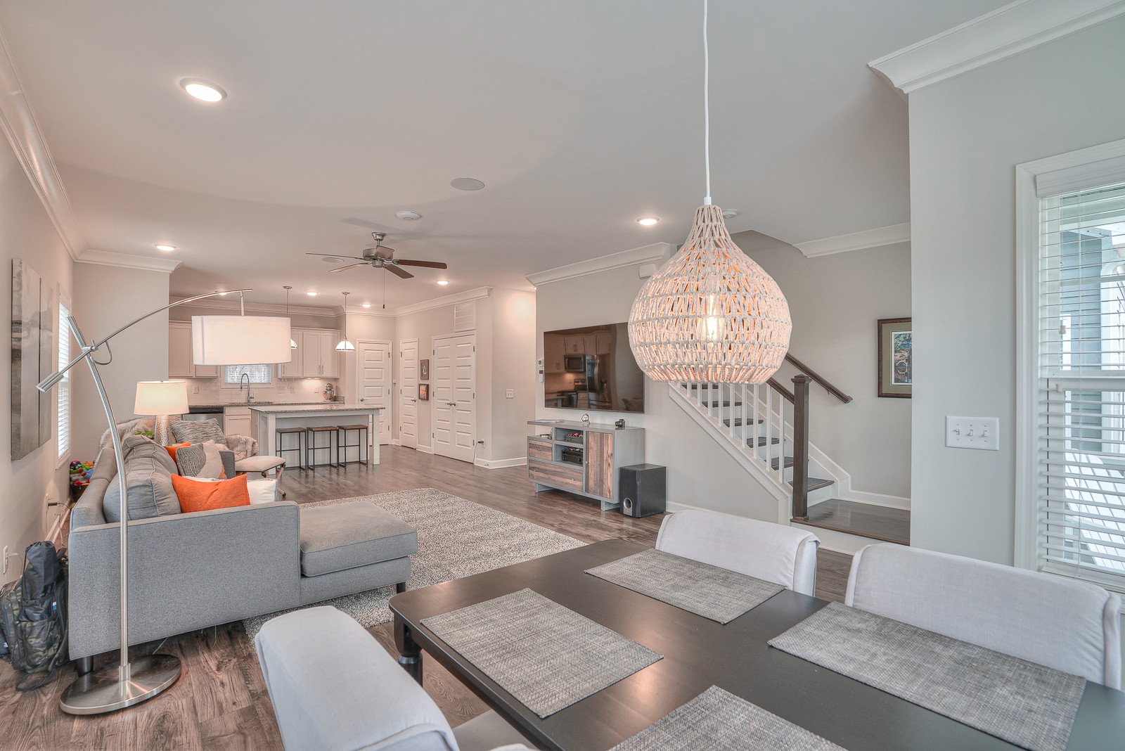 736 Bellevue Rd