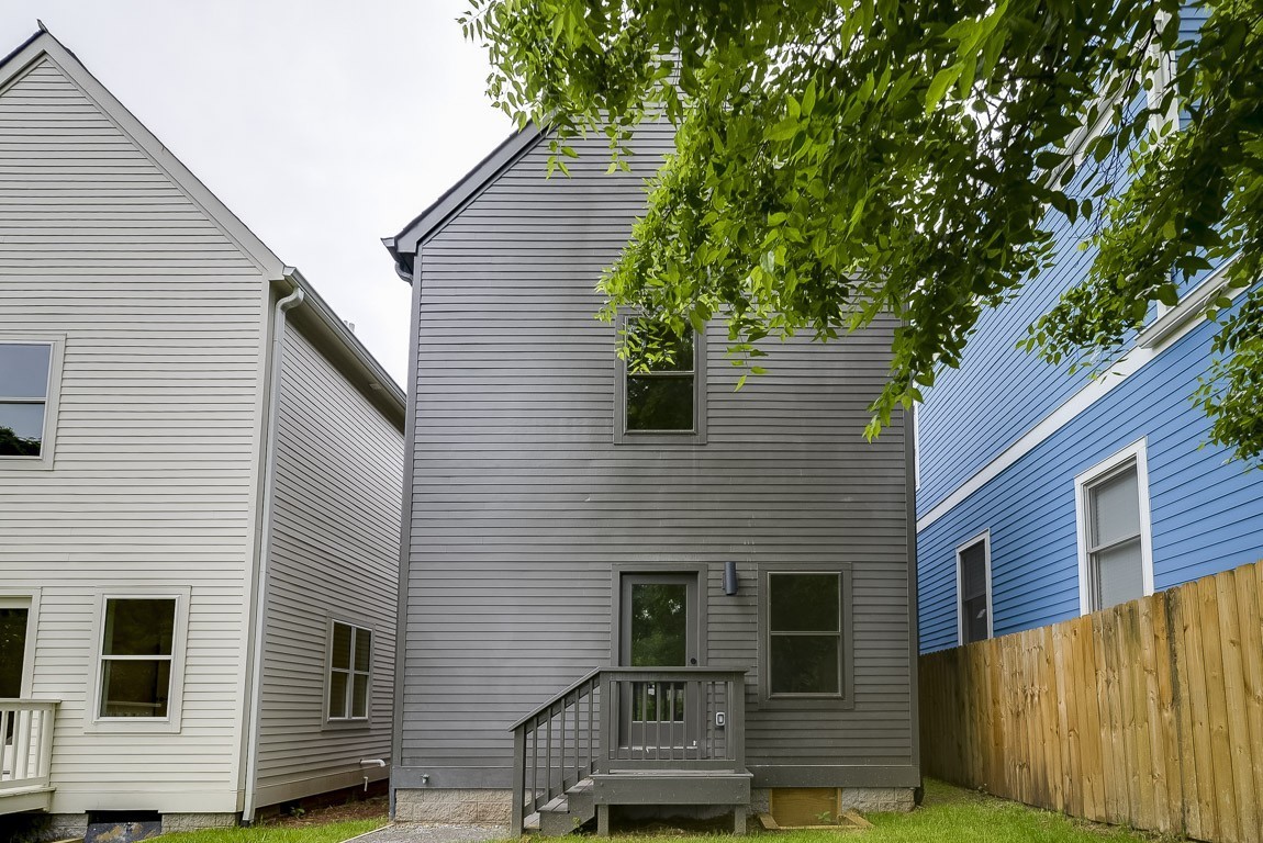 1409B Meridian St