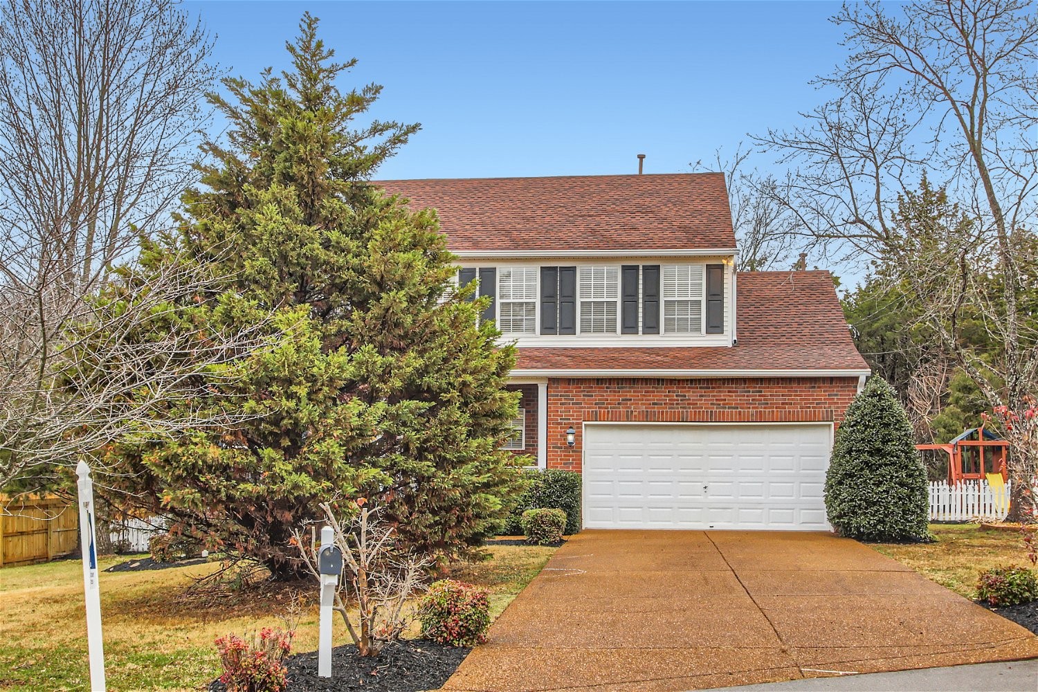 711 Bob White Ct