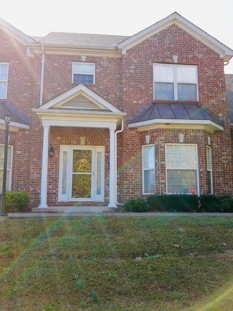 320 Rowlette Cir