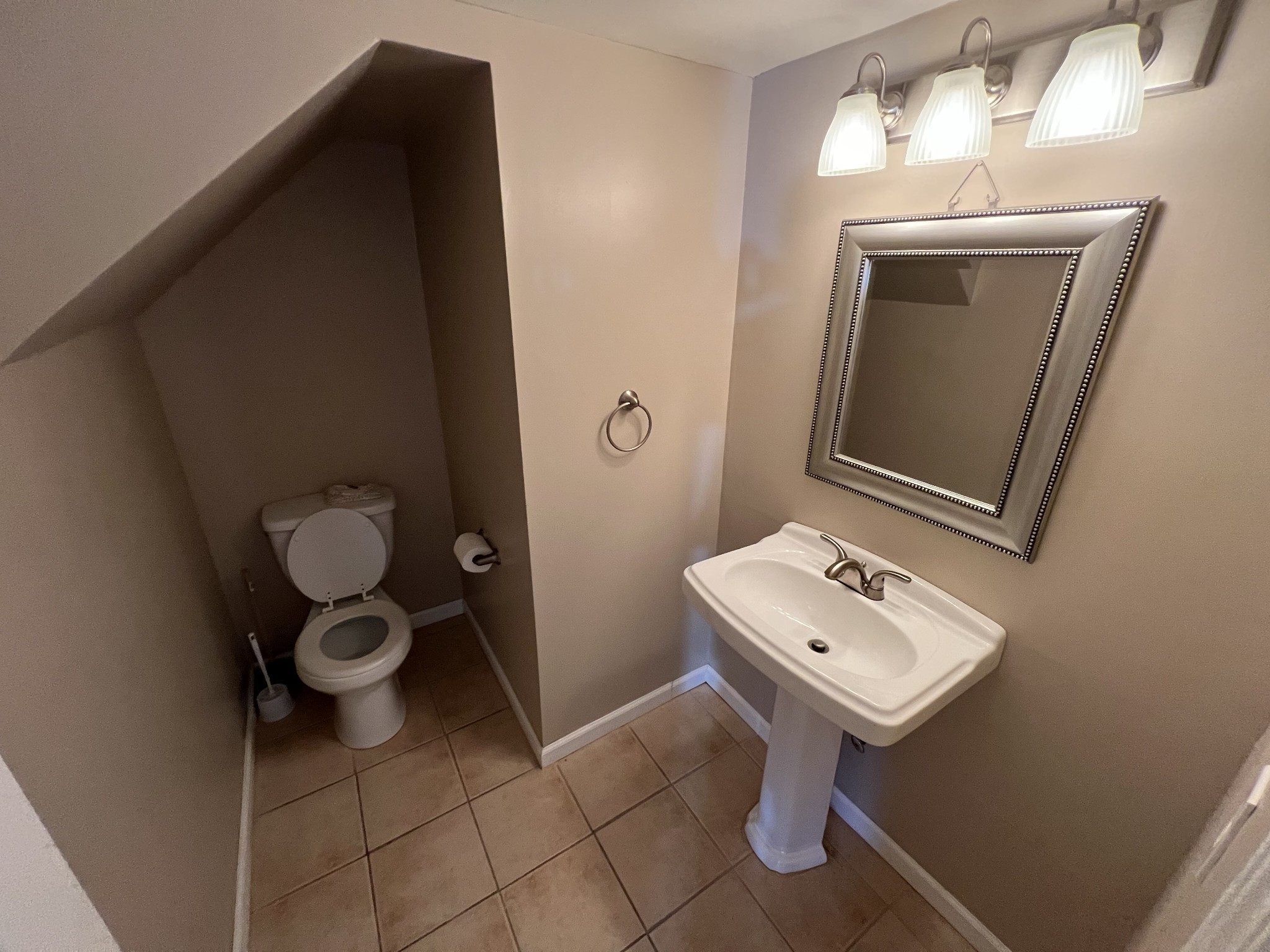 5600 Country Dr Unit: 309