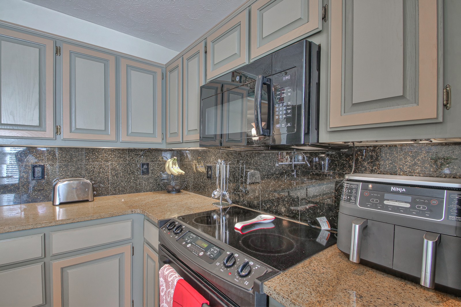 1205 Timber Valley Dr