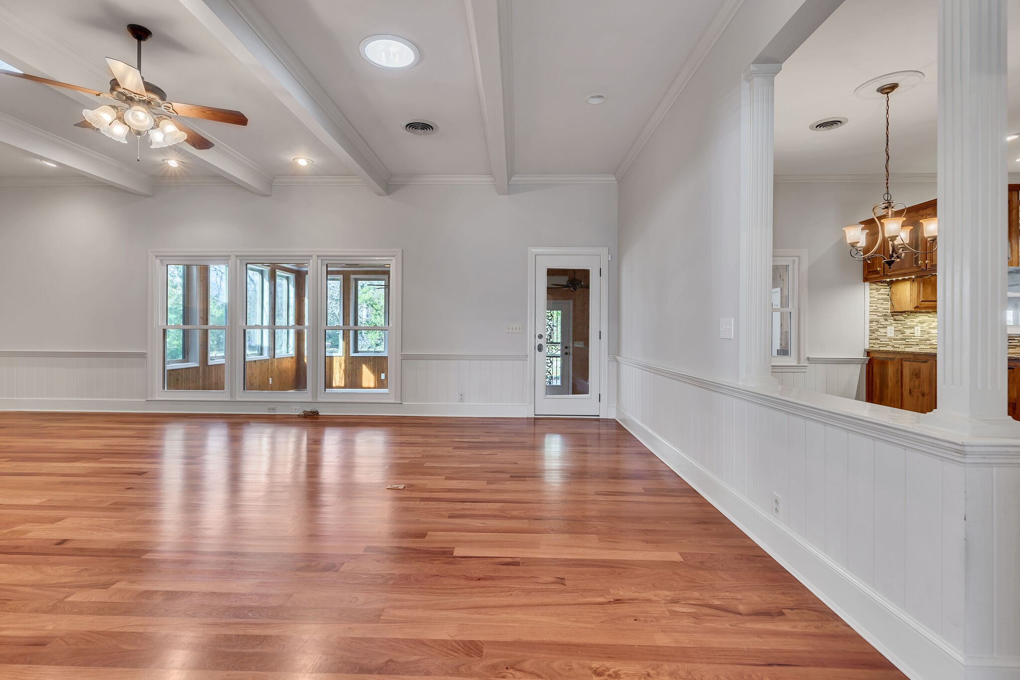 511 Woodmore Dr