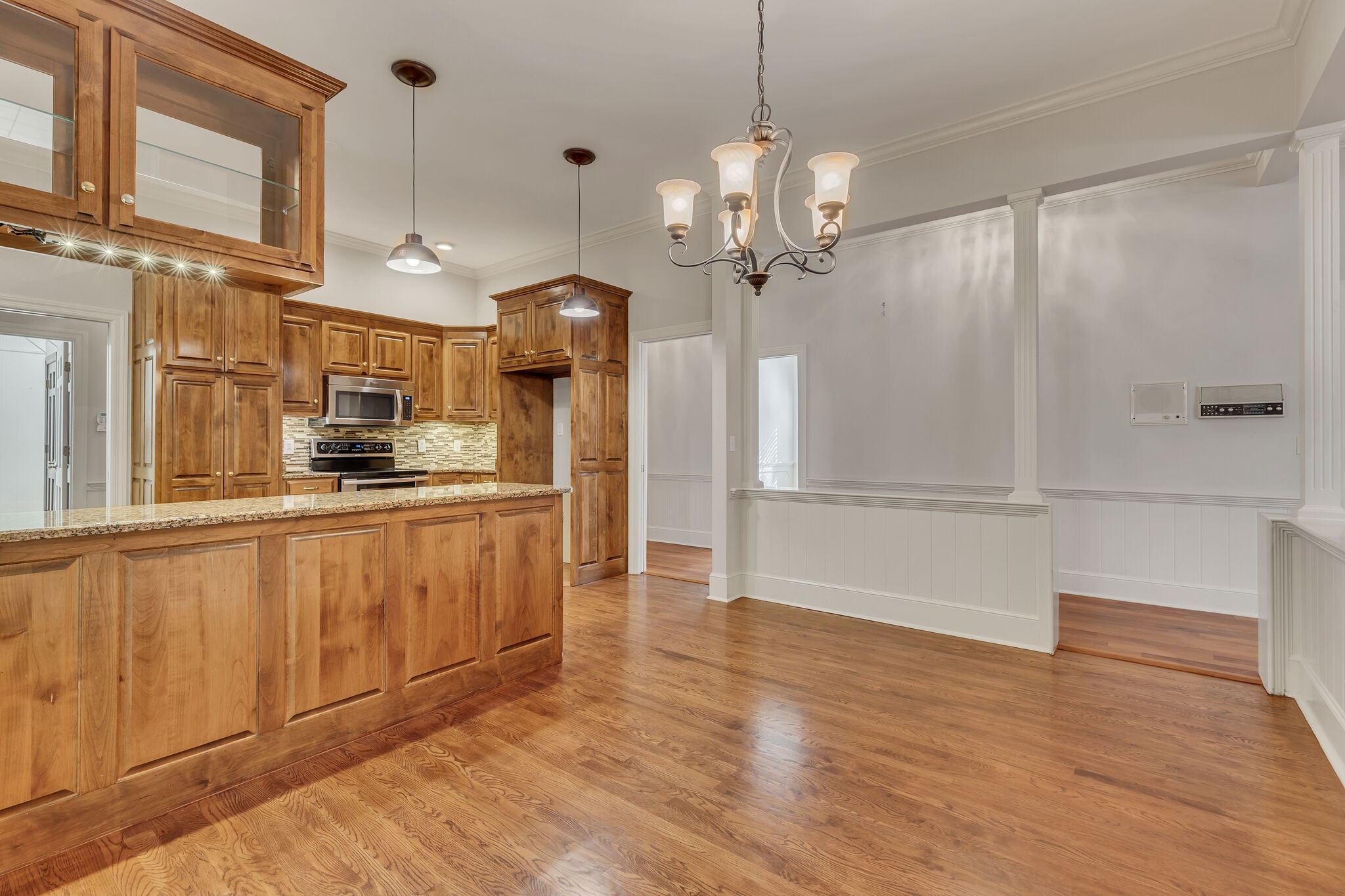 511 Woodmore Dr