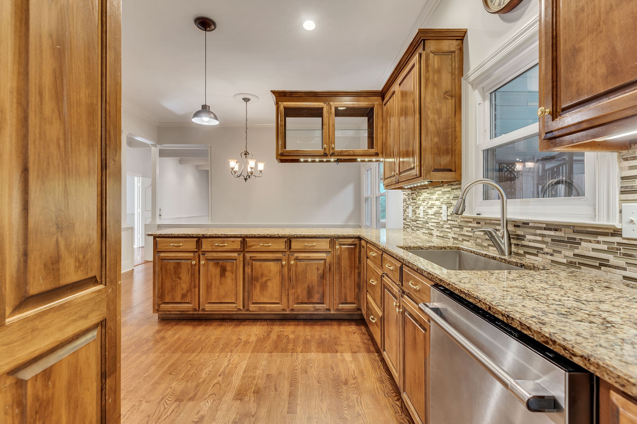 511 Woodmore Dr