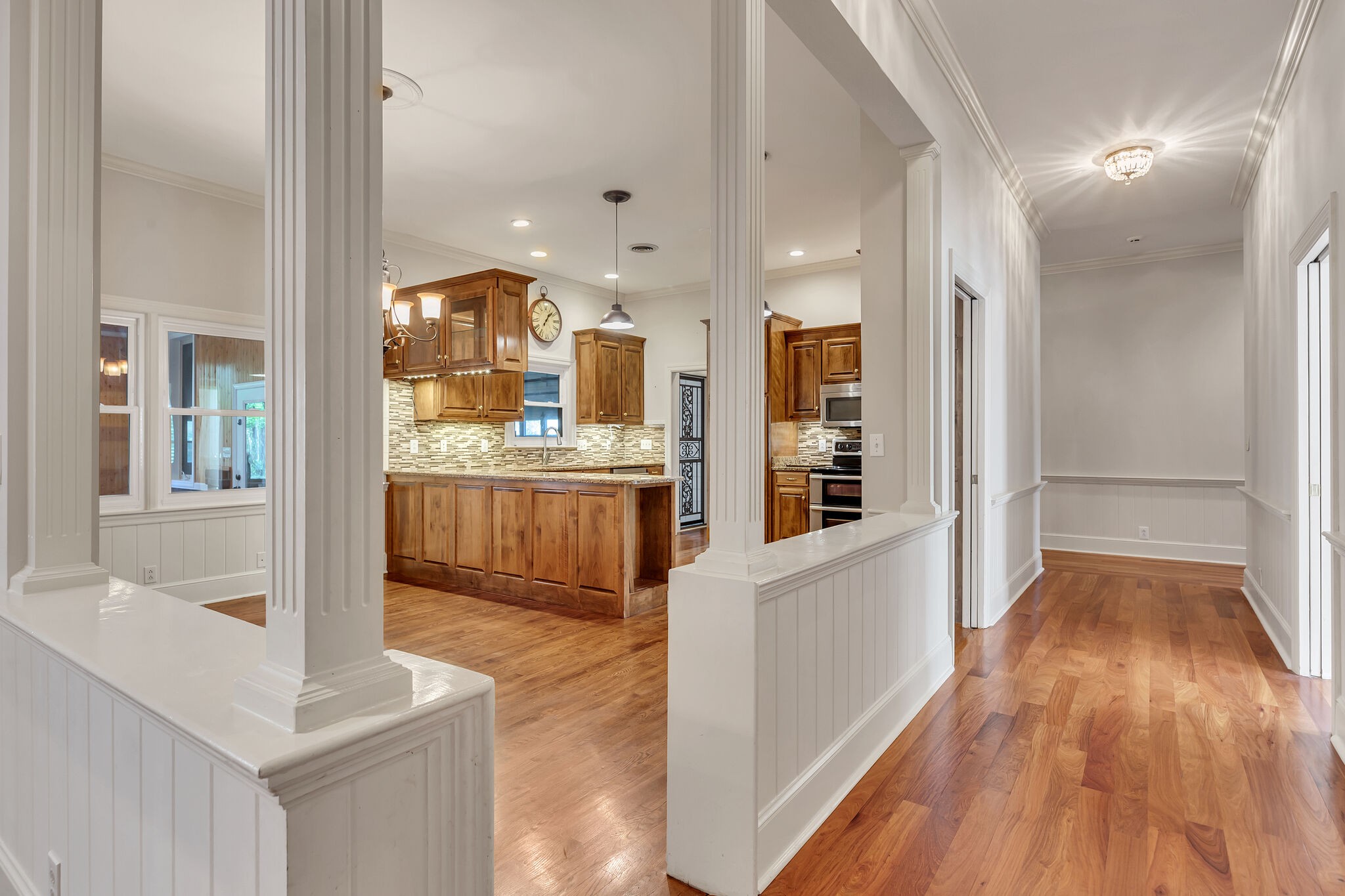 511 Woodmore Dr