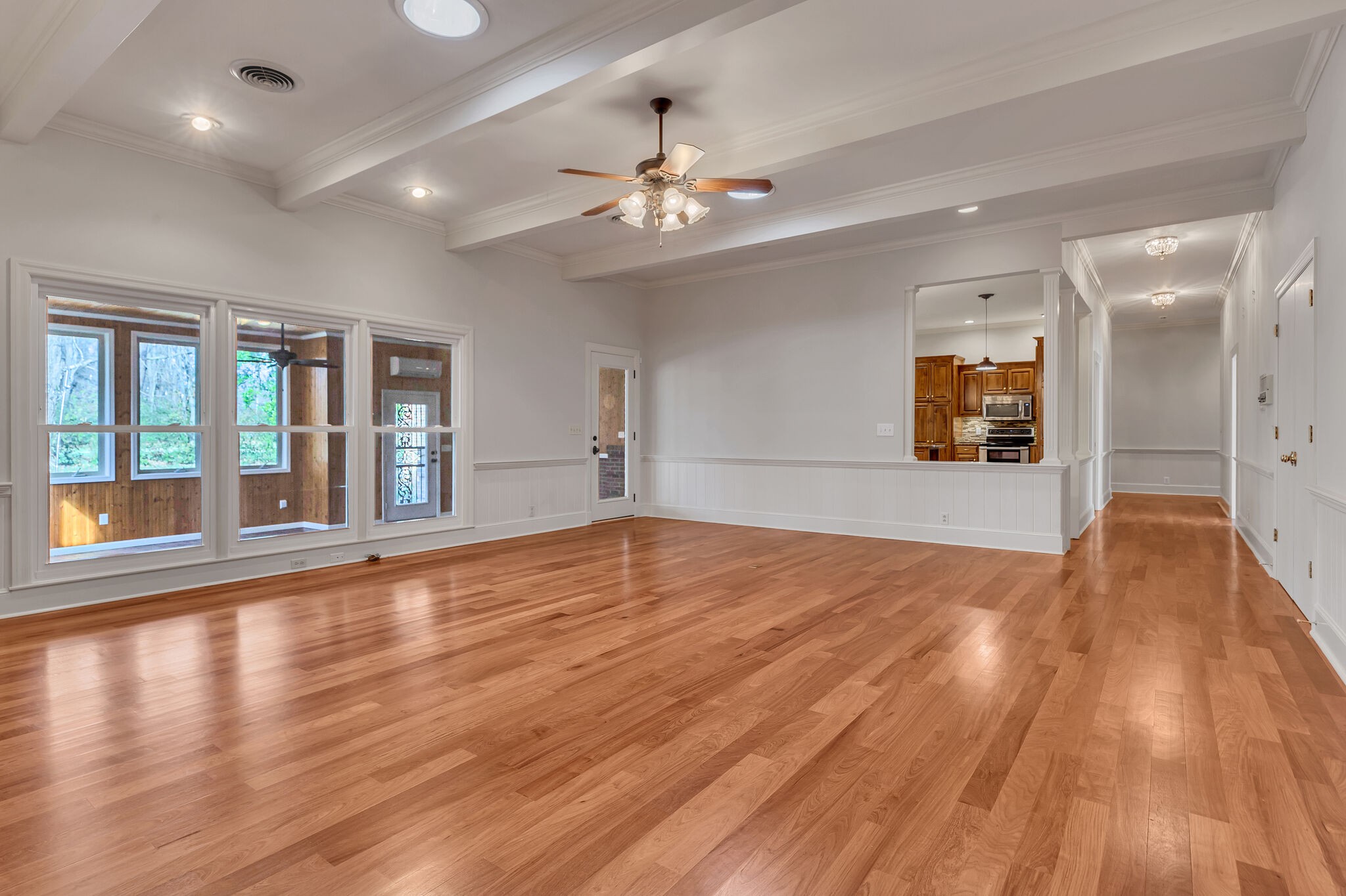 511 Woodmore Dr